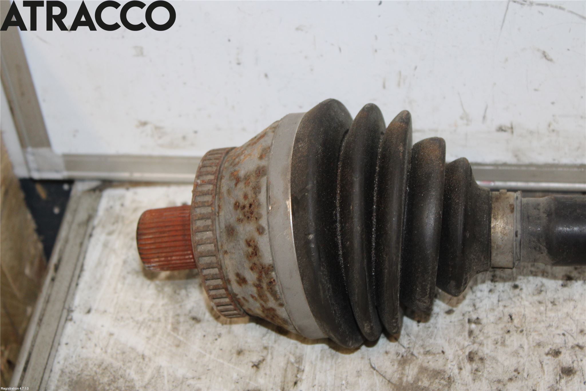 Audi A4/S4 05-07 Drivaksel Foran Kompl Høyre