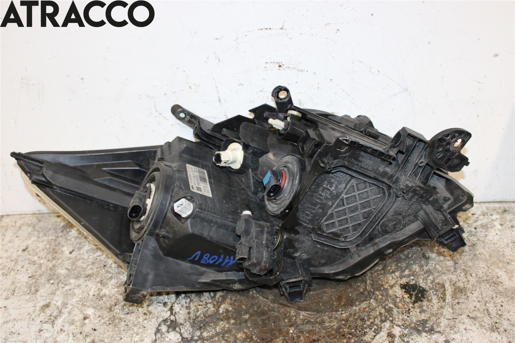 Toyota AURIS 10-12 Frontlykt Venstre