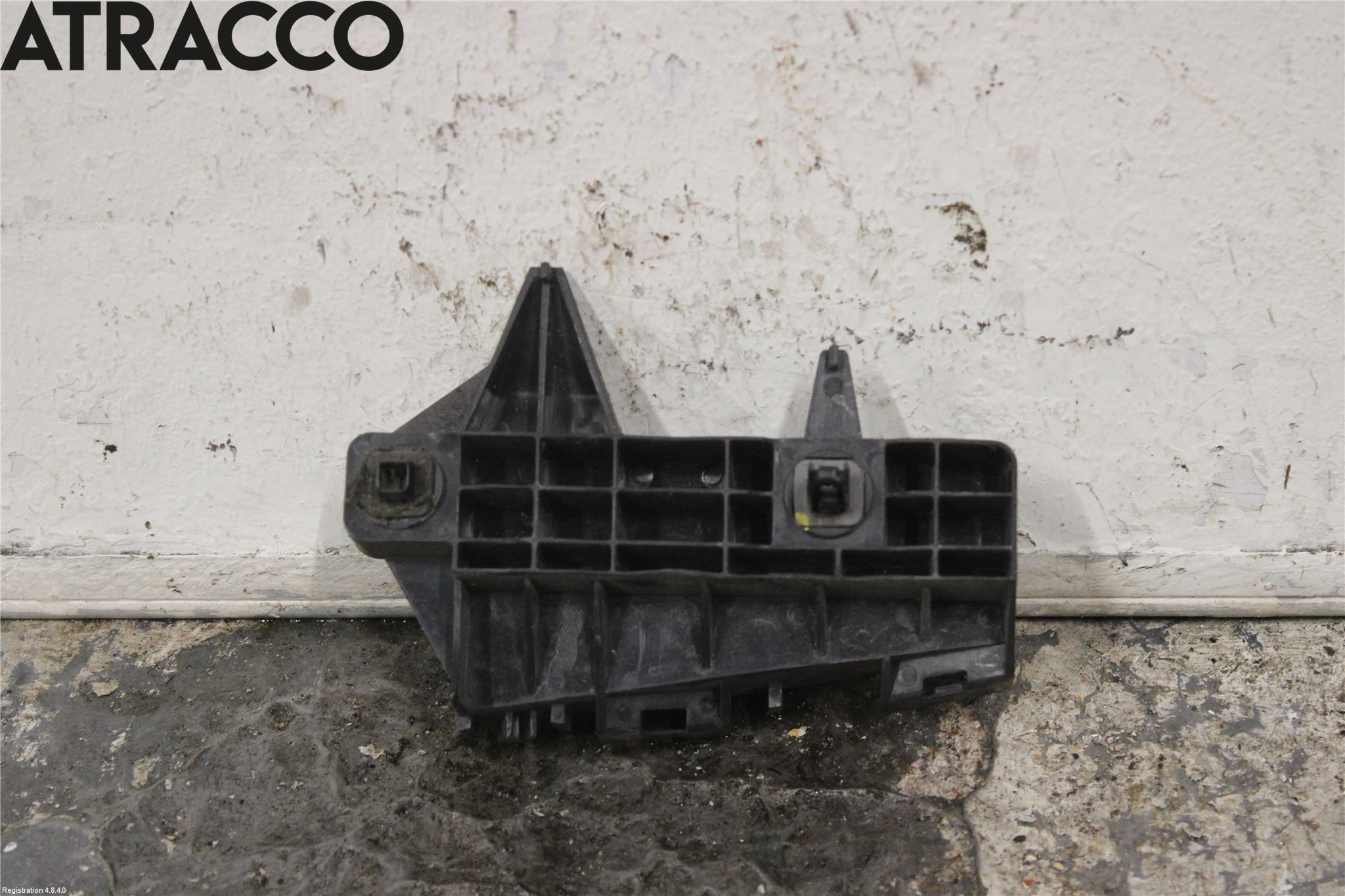 Toyota AVENSIS 16-18 Støtfanger Bak Feste