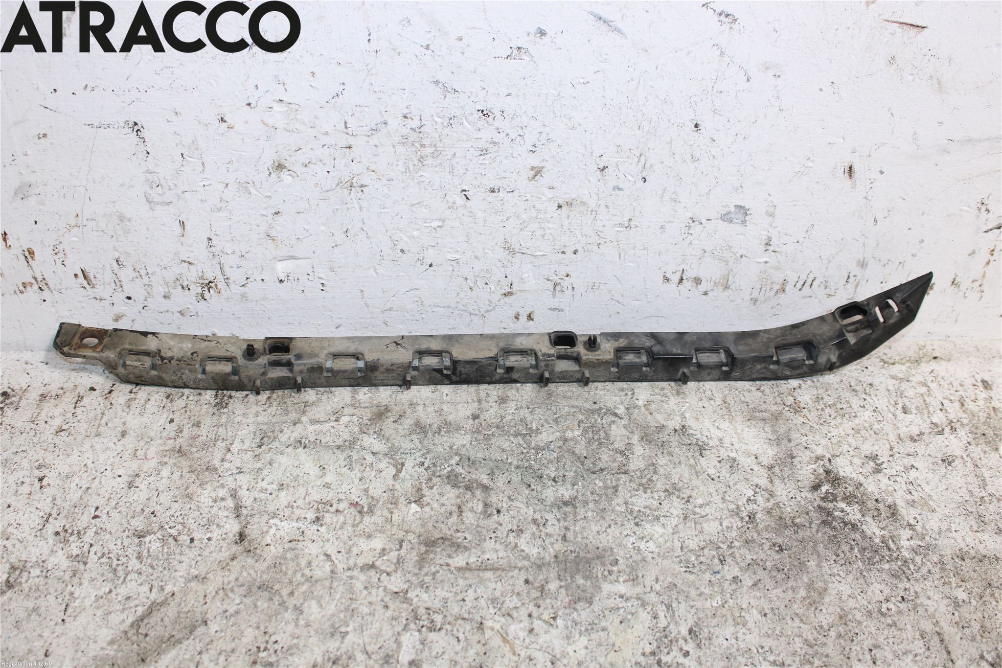 Mercedes-Benz MB E-KLASS (W212) 09-16 Støtfanger Bak Feste