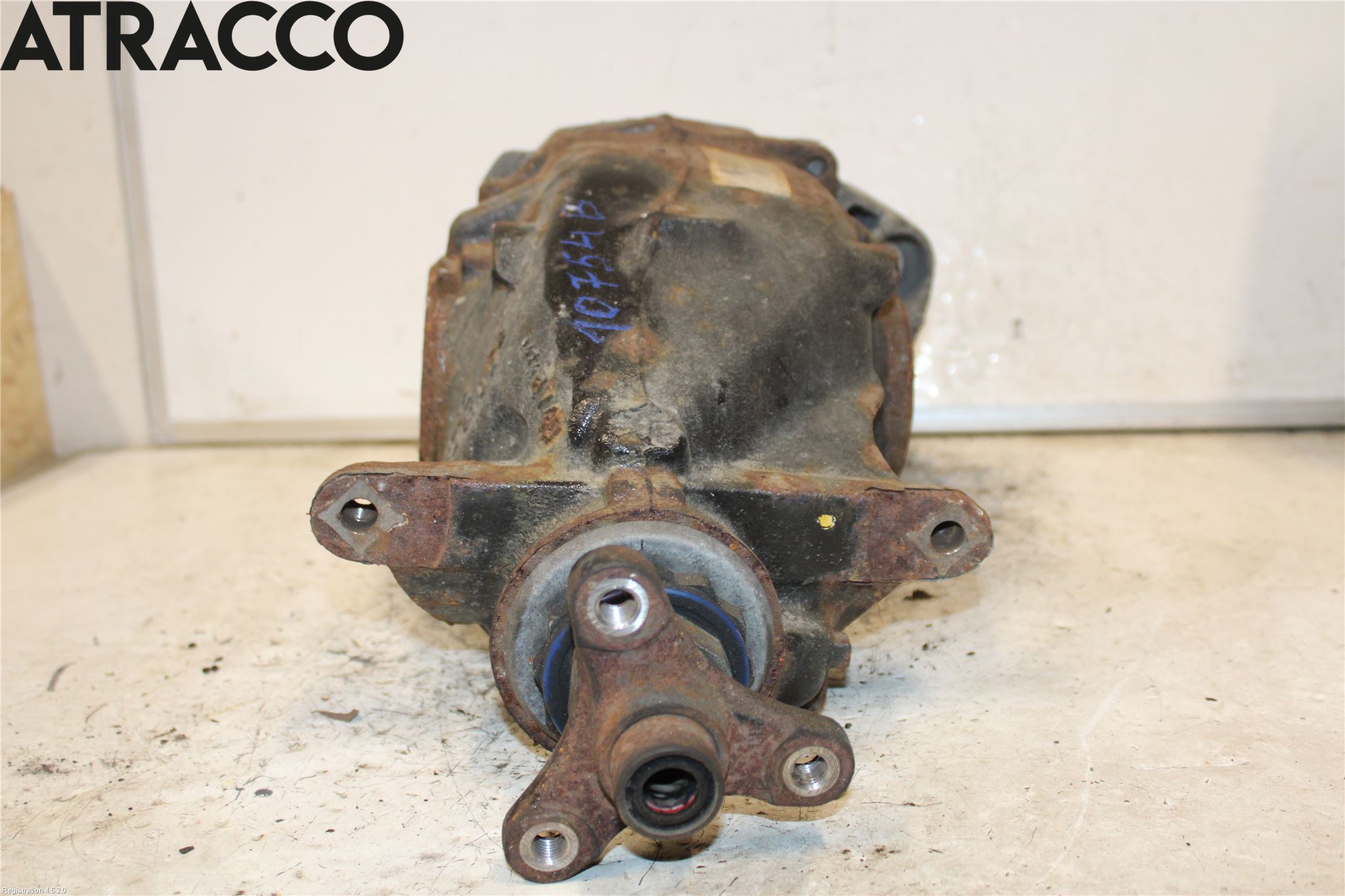 BMW 3 F30/F31/F80 12-19 Bakaksel Kardang Bak -Diff