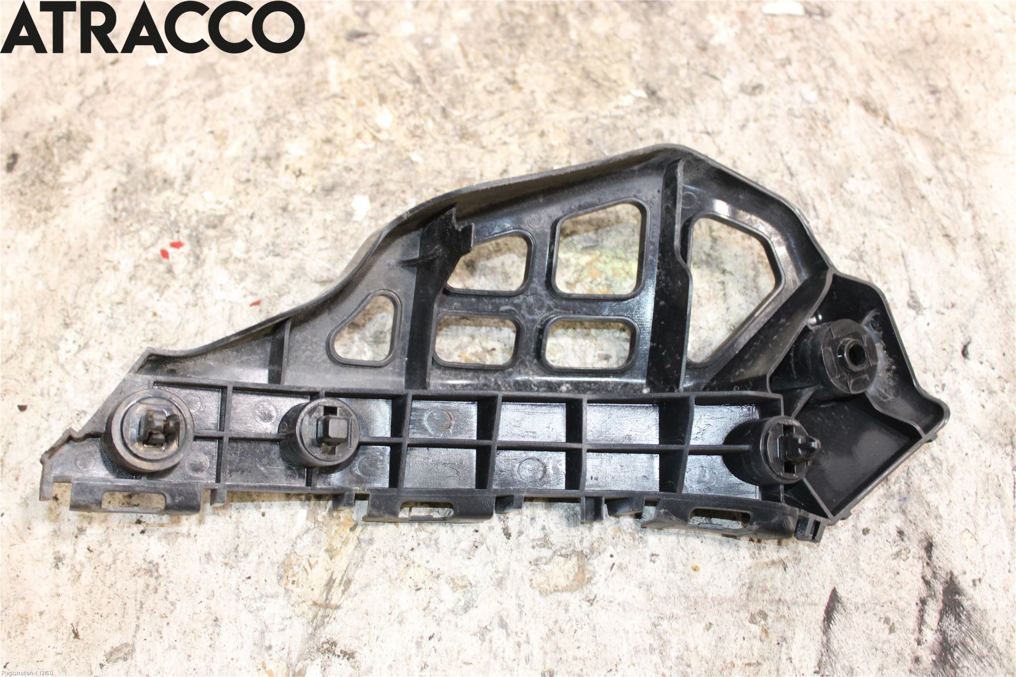 Toyota AURIS 13-19 Støtfangerfeste Foran Høyre