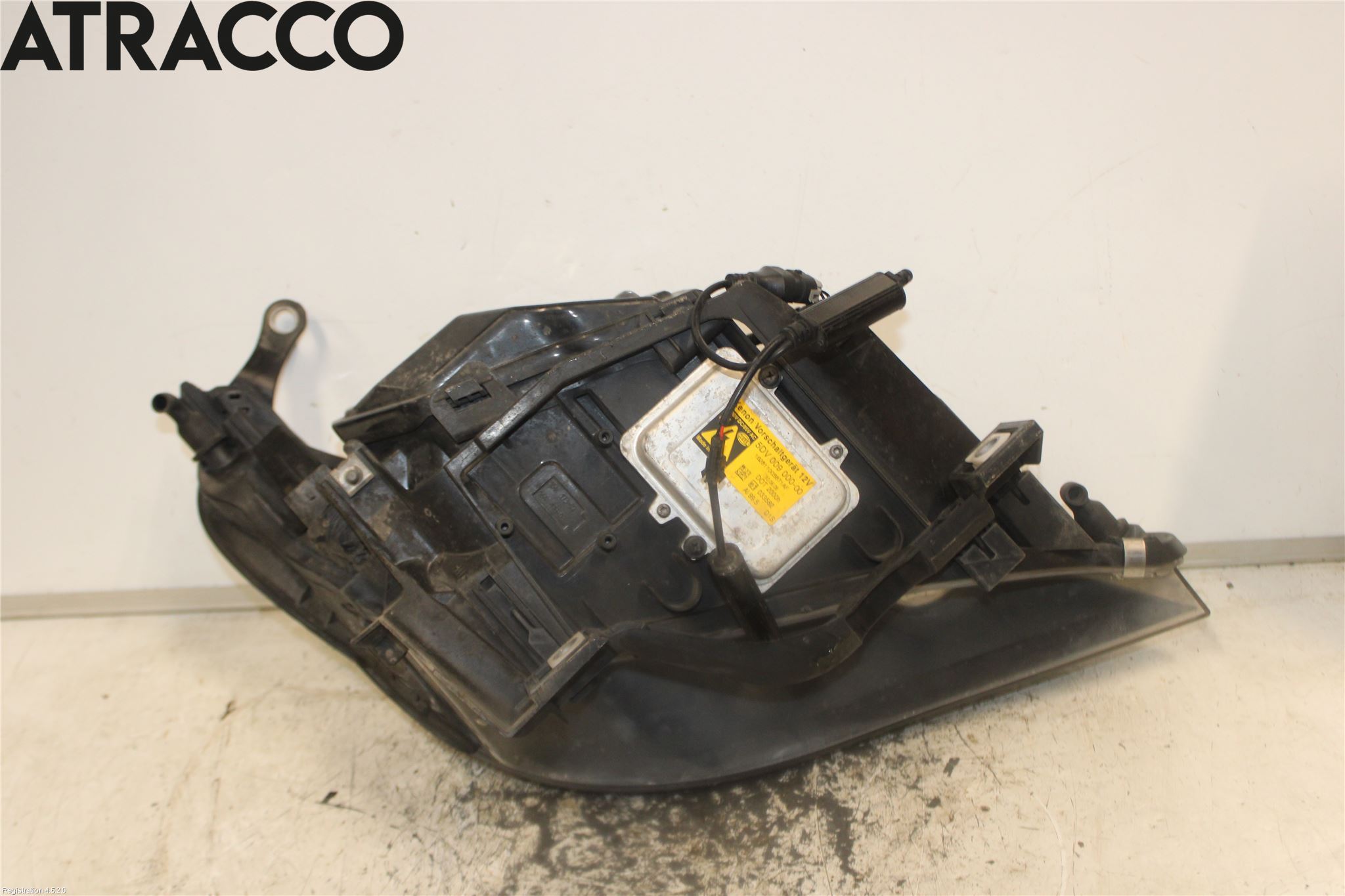 BMW 5 E60/61 Sed/Tou 02-10 Frontlykt Venstre