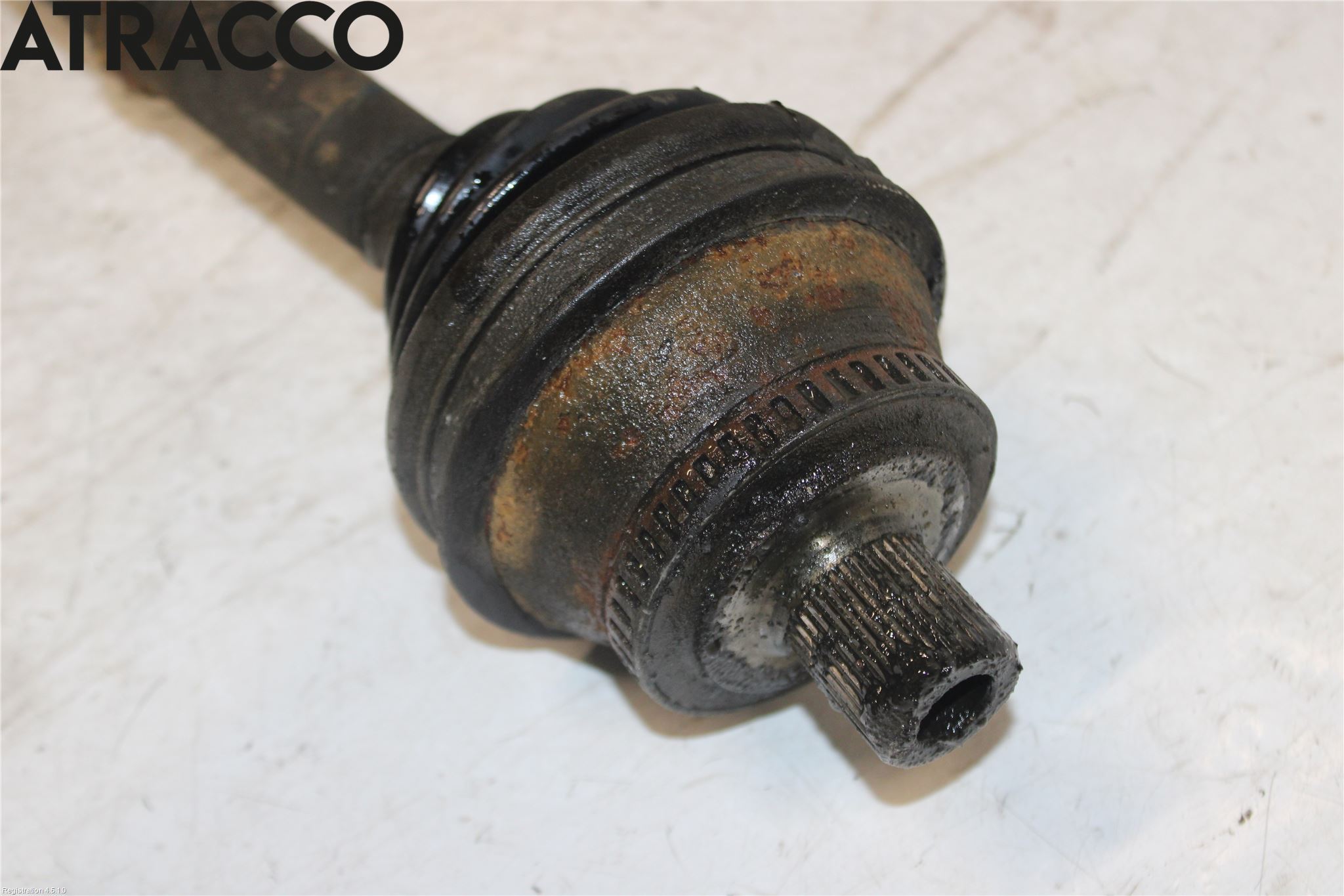 Audi A8/S8 4D 94-02 Drivaksel Foran Kompl Høyre