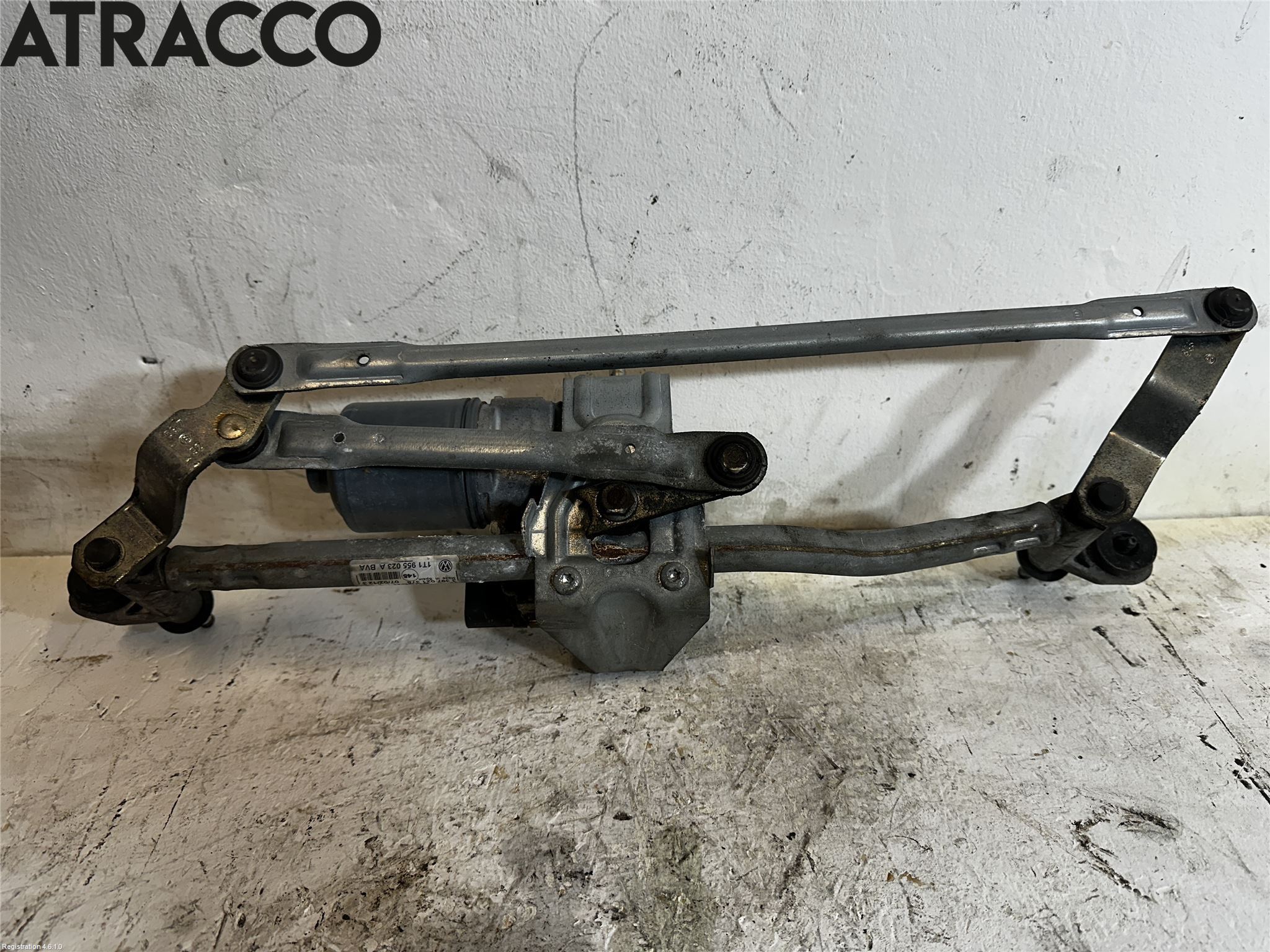 Volkswagen VW TOURAN 10-15 Viskermotor Frontrute