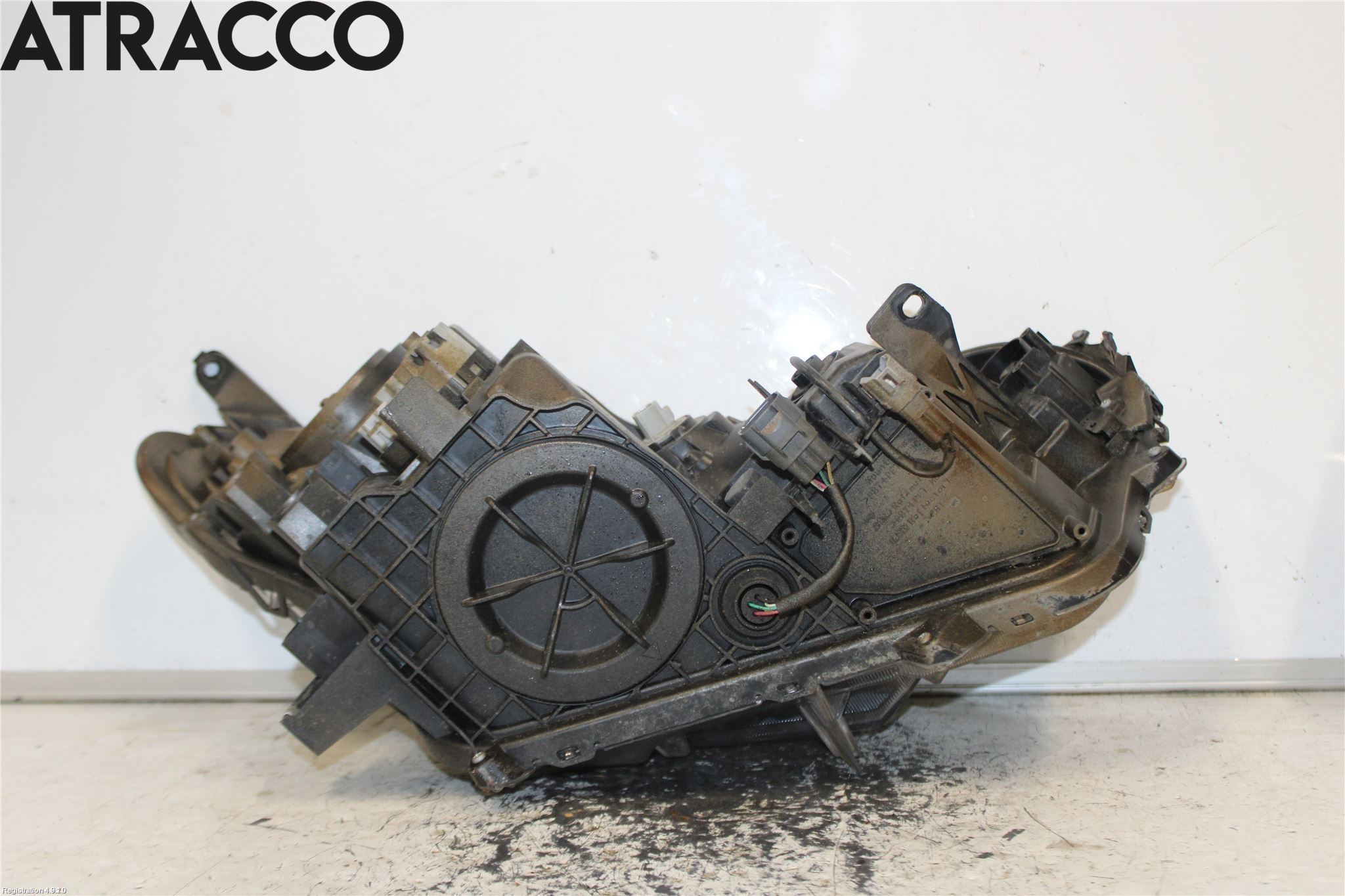 Toyota RAV4 13-18 Frontlykt Venstre