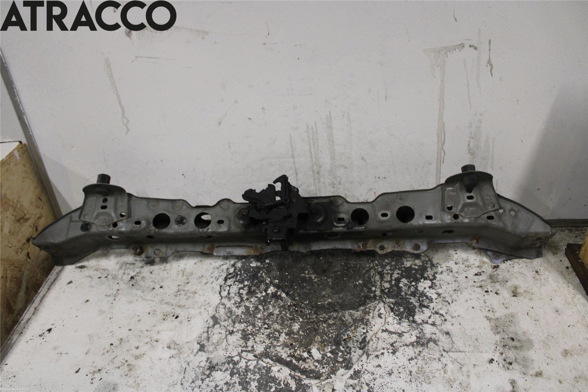 Toyota YARIS XP130 15-20 Frontplate Øvre