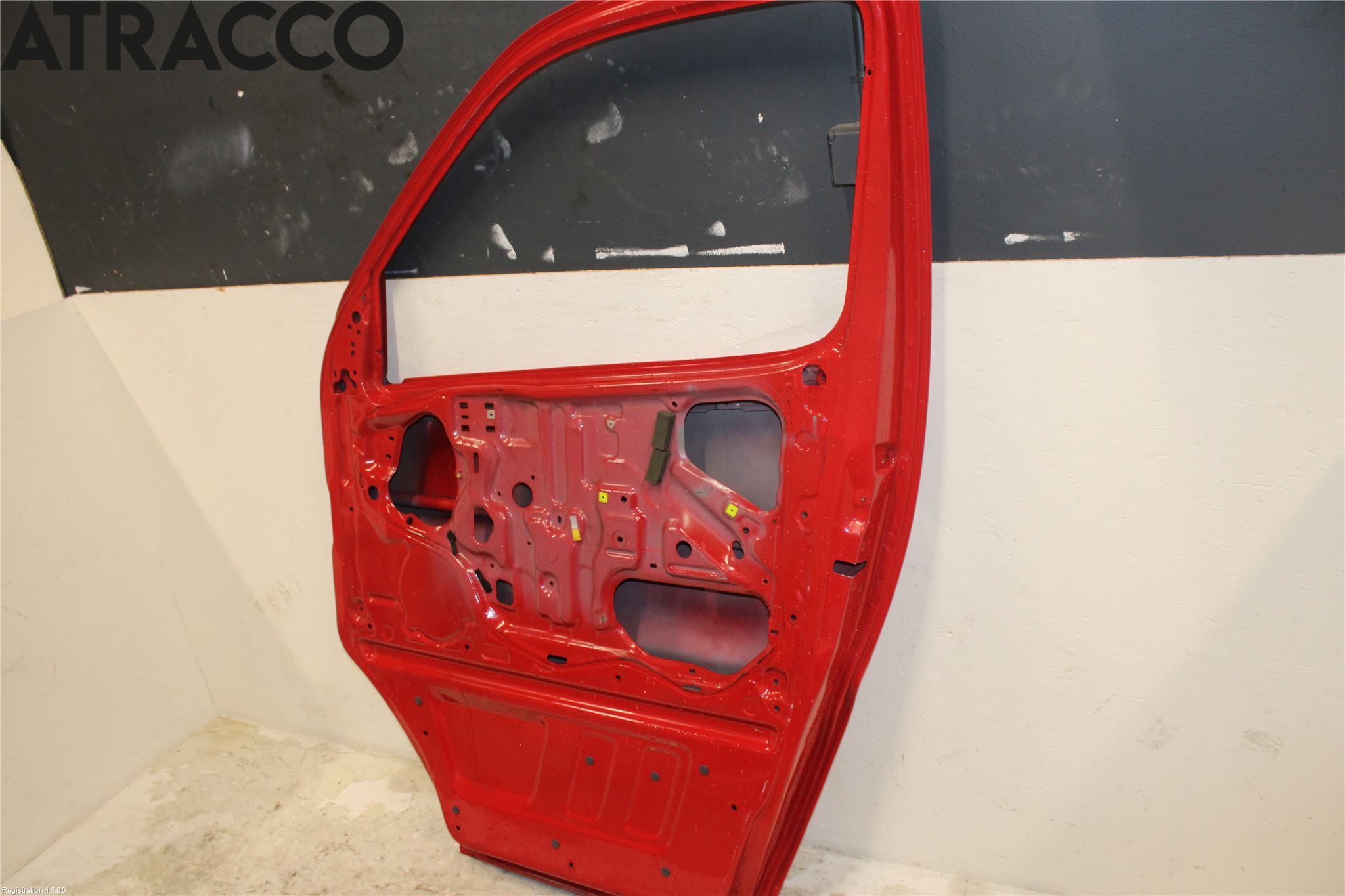 Toyota HI-ACE 06-12 Dør 4D Foran Høyre