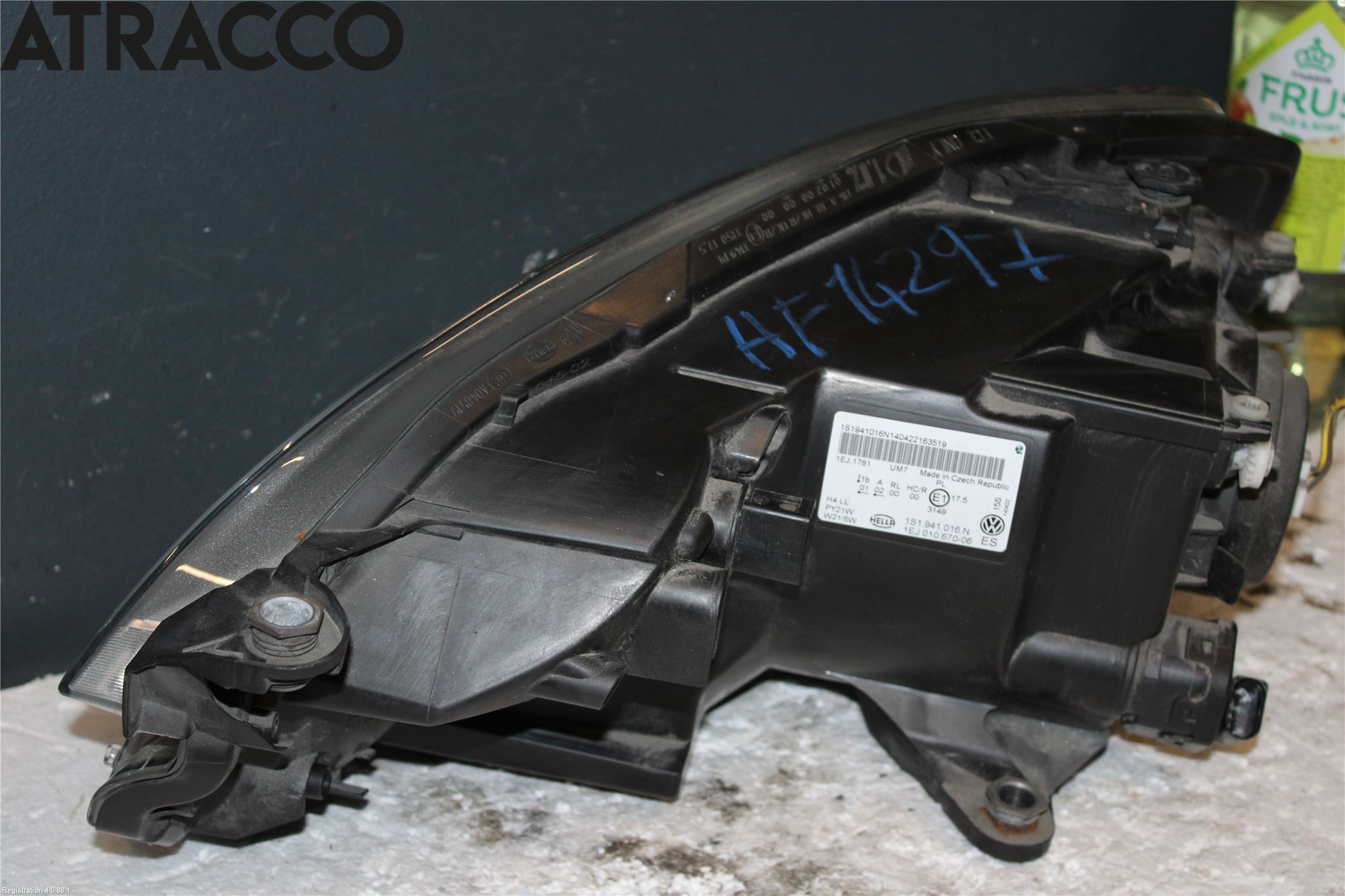 Volkswagen VW UP! / E-UP! Frontlykt Høyre