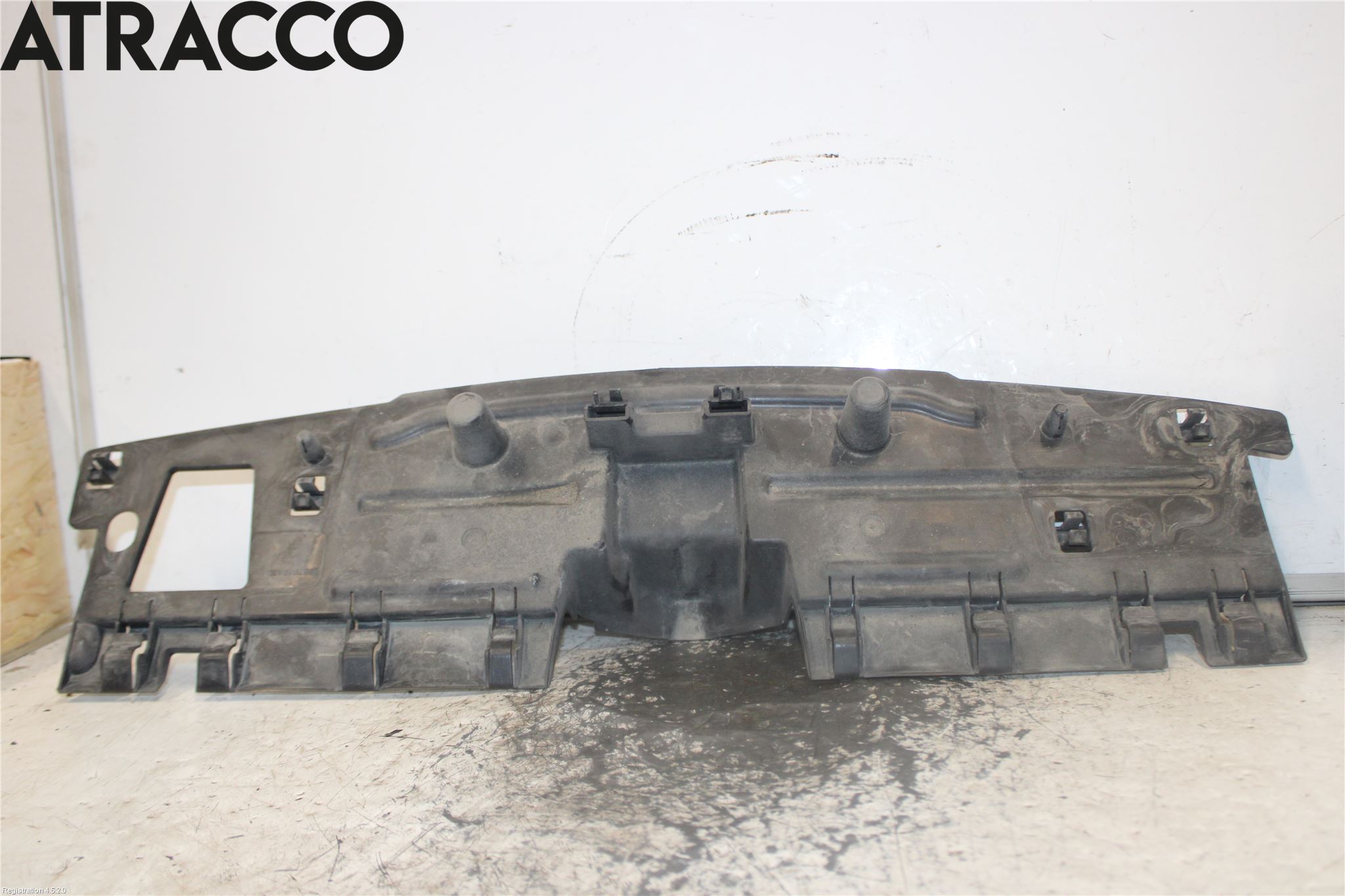 Peugeot 3008 09-16 Luftstyring Front