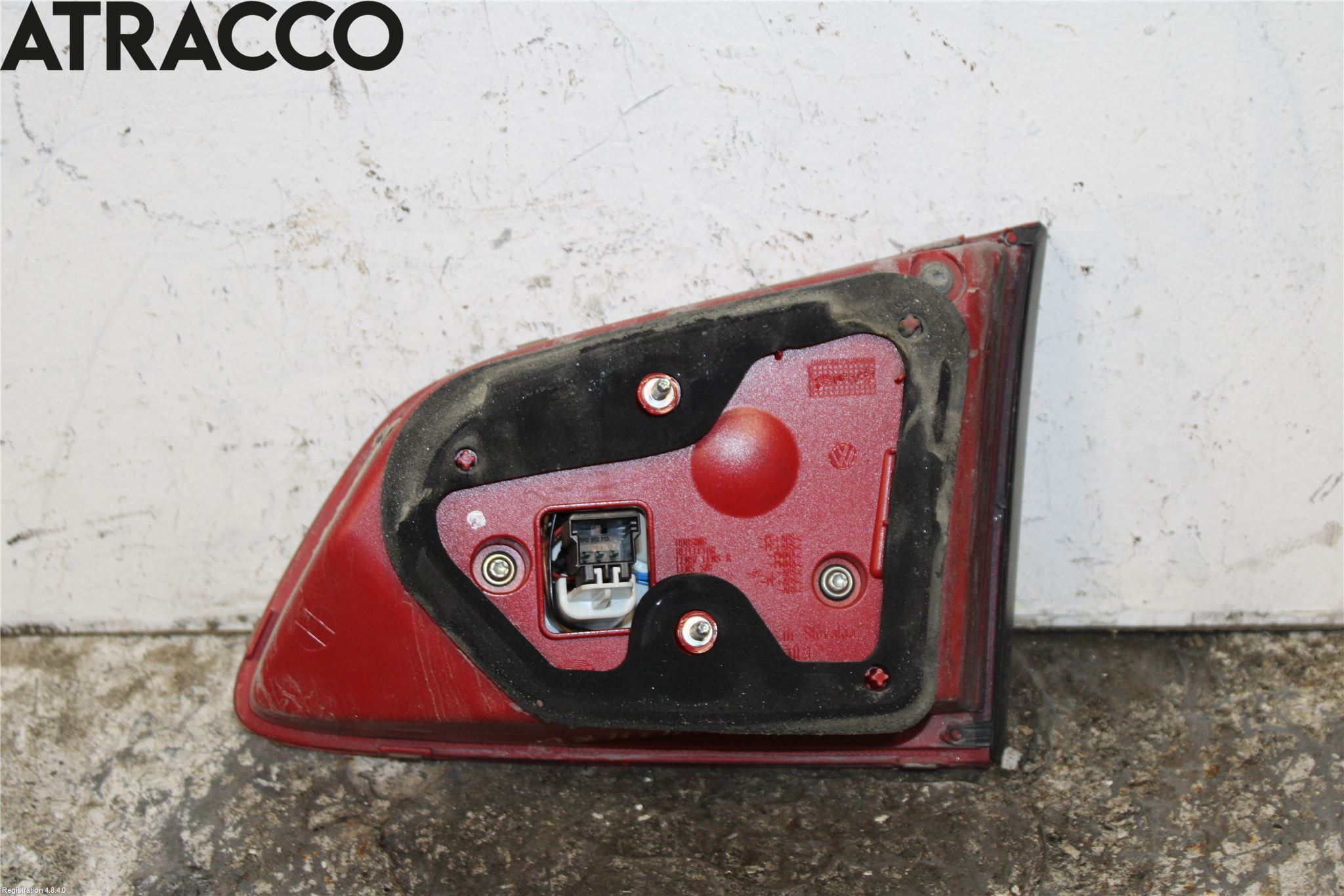 Volkswagen VW PASSAT 11-14 Baklykt Venstre  På Luke(Indre