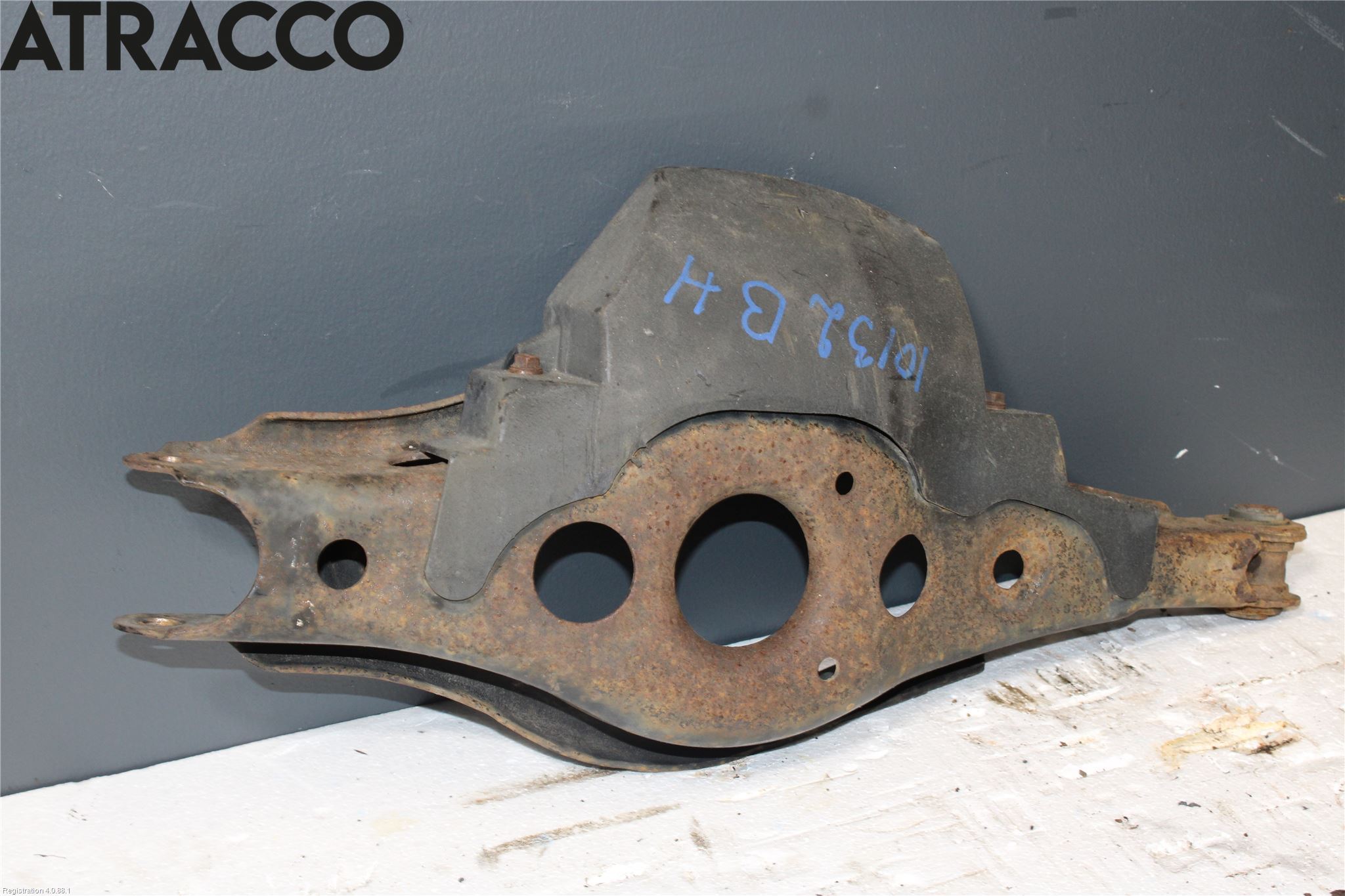 Toyota RAV 4 06-12 Bærearm Bak Høyre