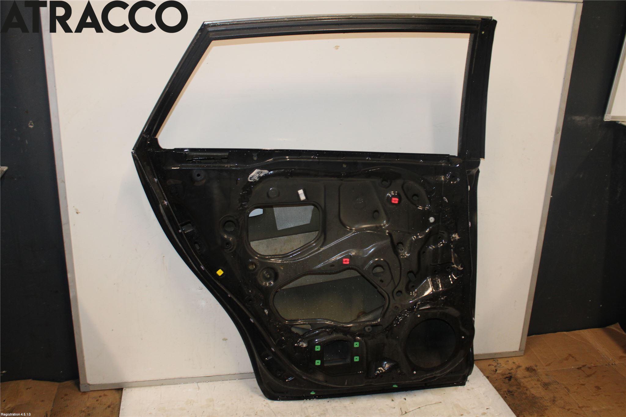 Toyota AVENSIS 09-15 Dør 4D Bak Venstre