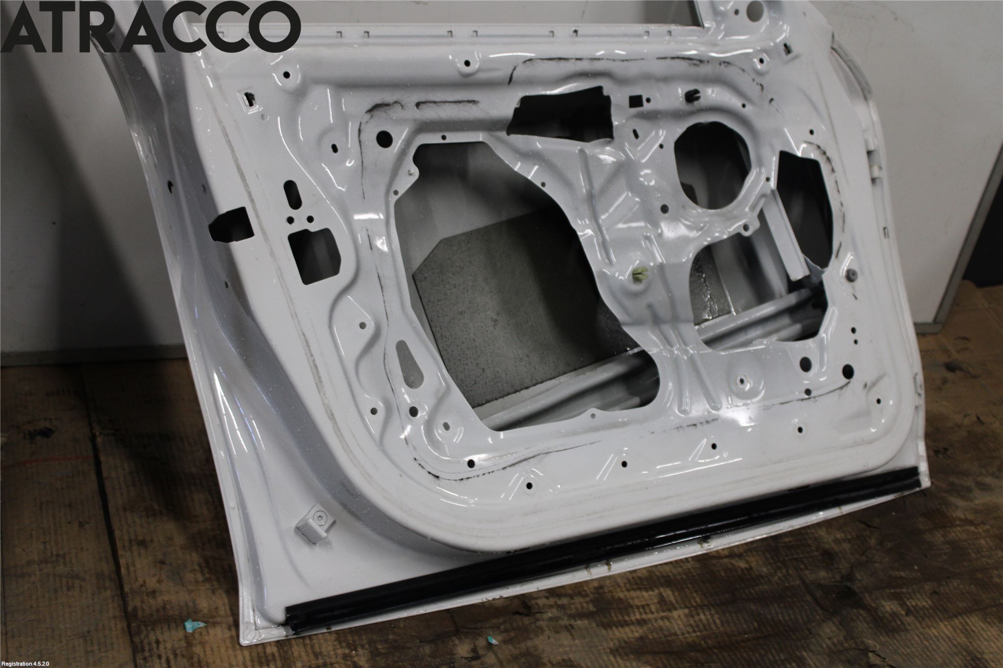 BMW 1 E87/81 5D/3D 03-11 Dør 4D Foran Venstre