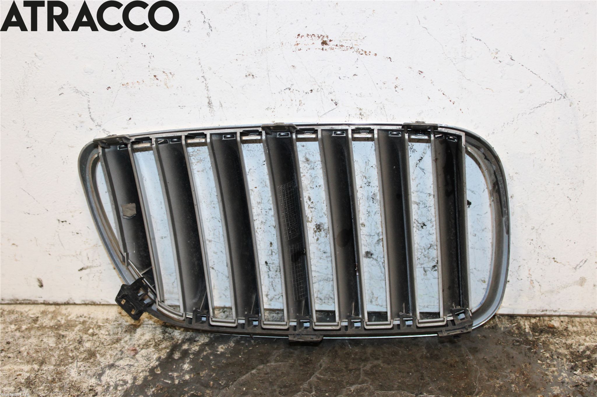 BMW X3 E83     03-10 Grilldel Venstre