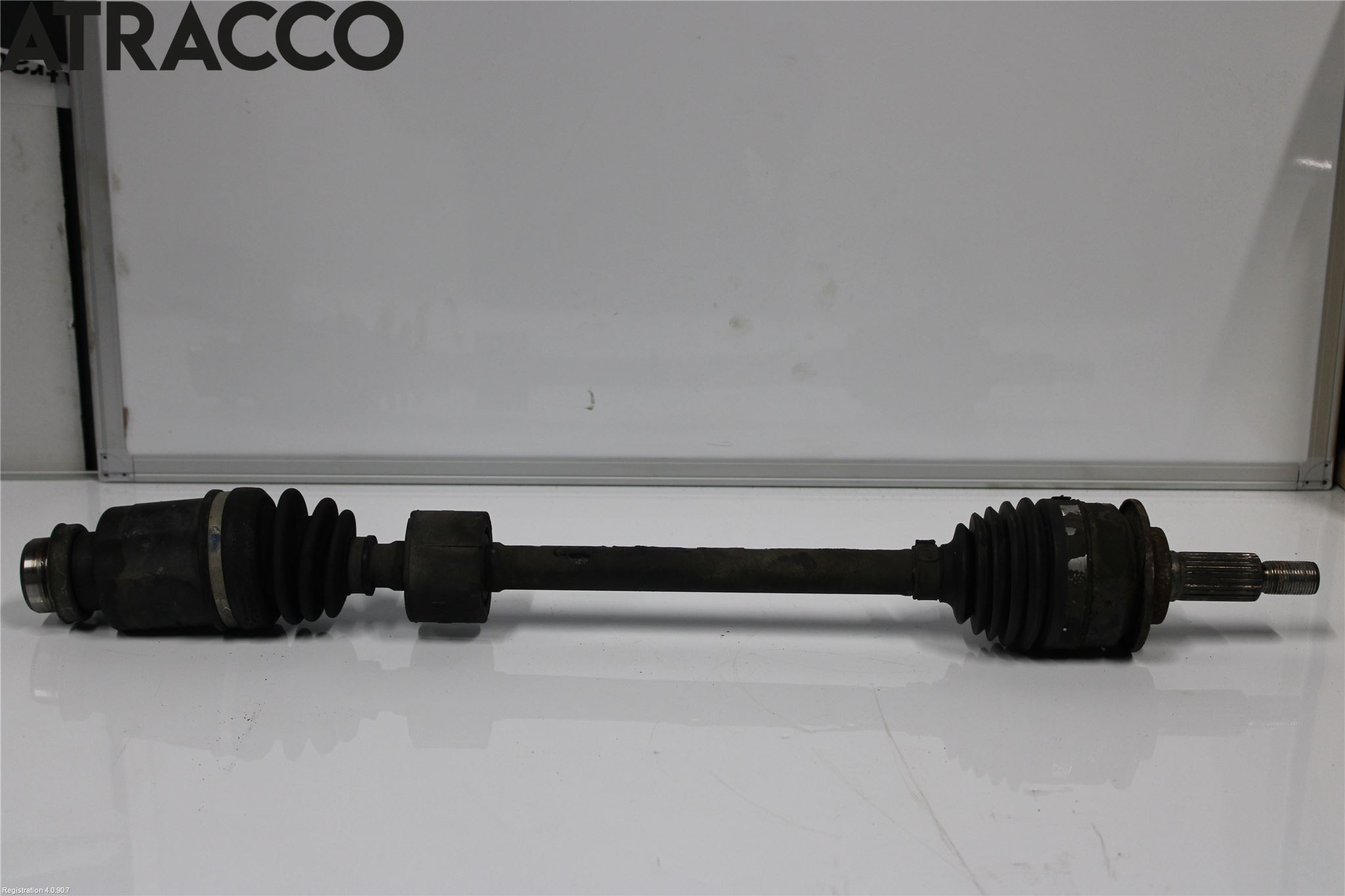 Suzuki SWIFT 11-16 Drivaksel Foran Kompl Høyre