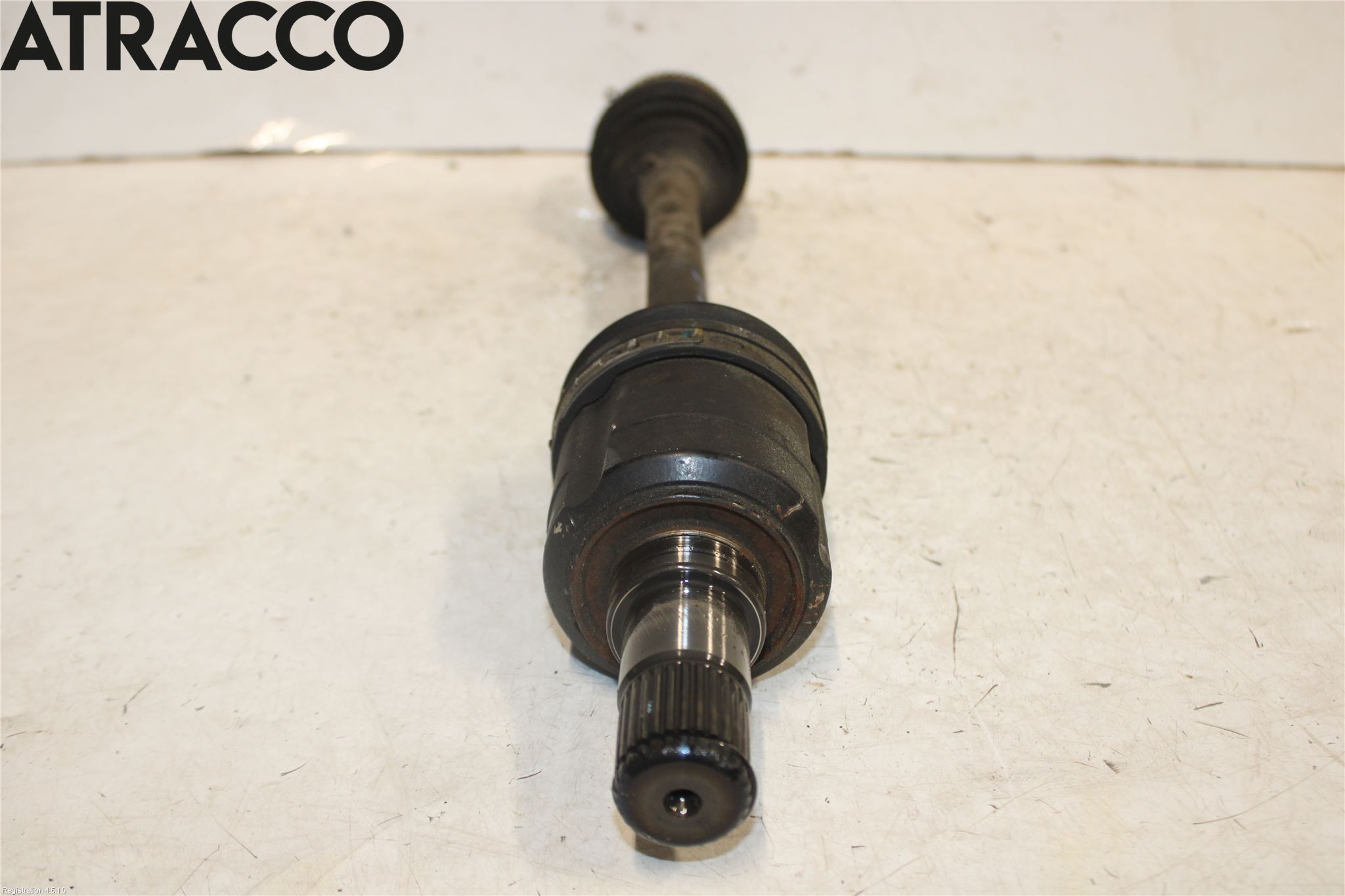 Hyundai TUCSON 05- Drivaksel Foran Kompl Venstre