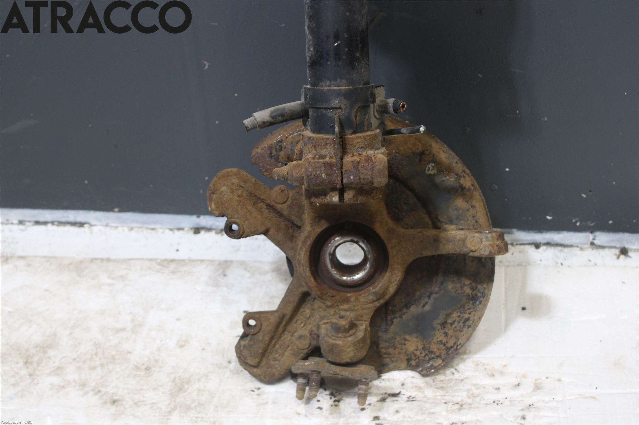 Volkswagen VW POLO 10-17 Fjærbein Foran Høyre