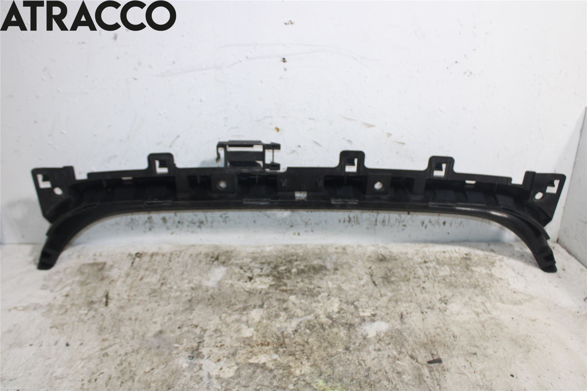 BMW 3 E90/91 SED/TOU 05-12 Støtfanger Bak Midt Del
