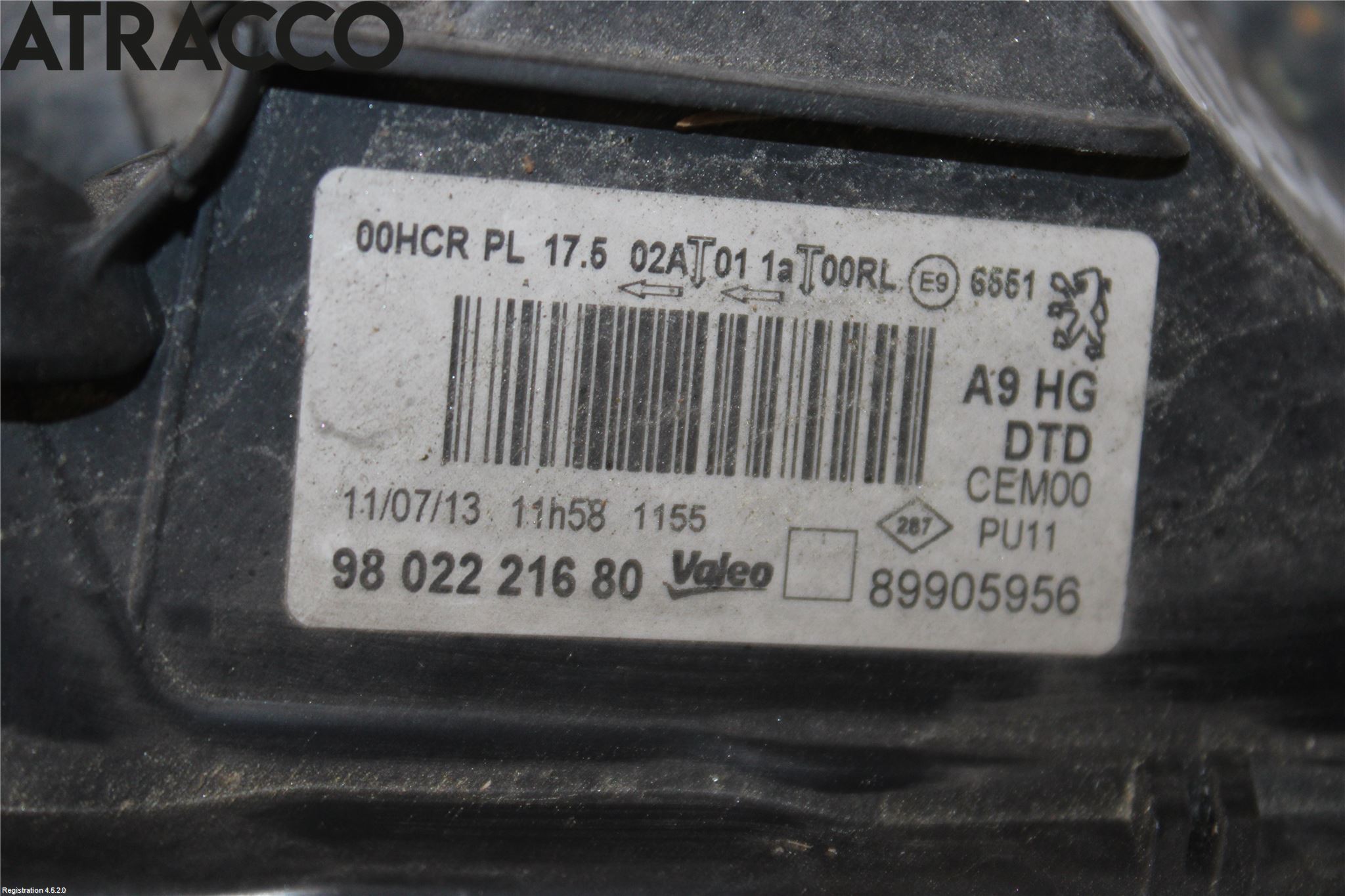 Peugeot 208 12-15 Frontlykt Høyre