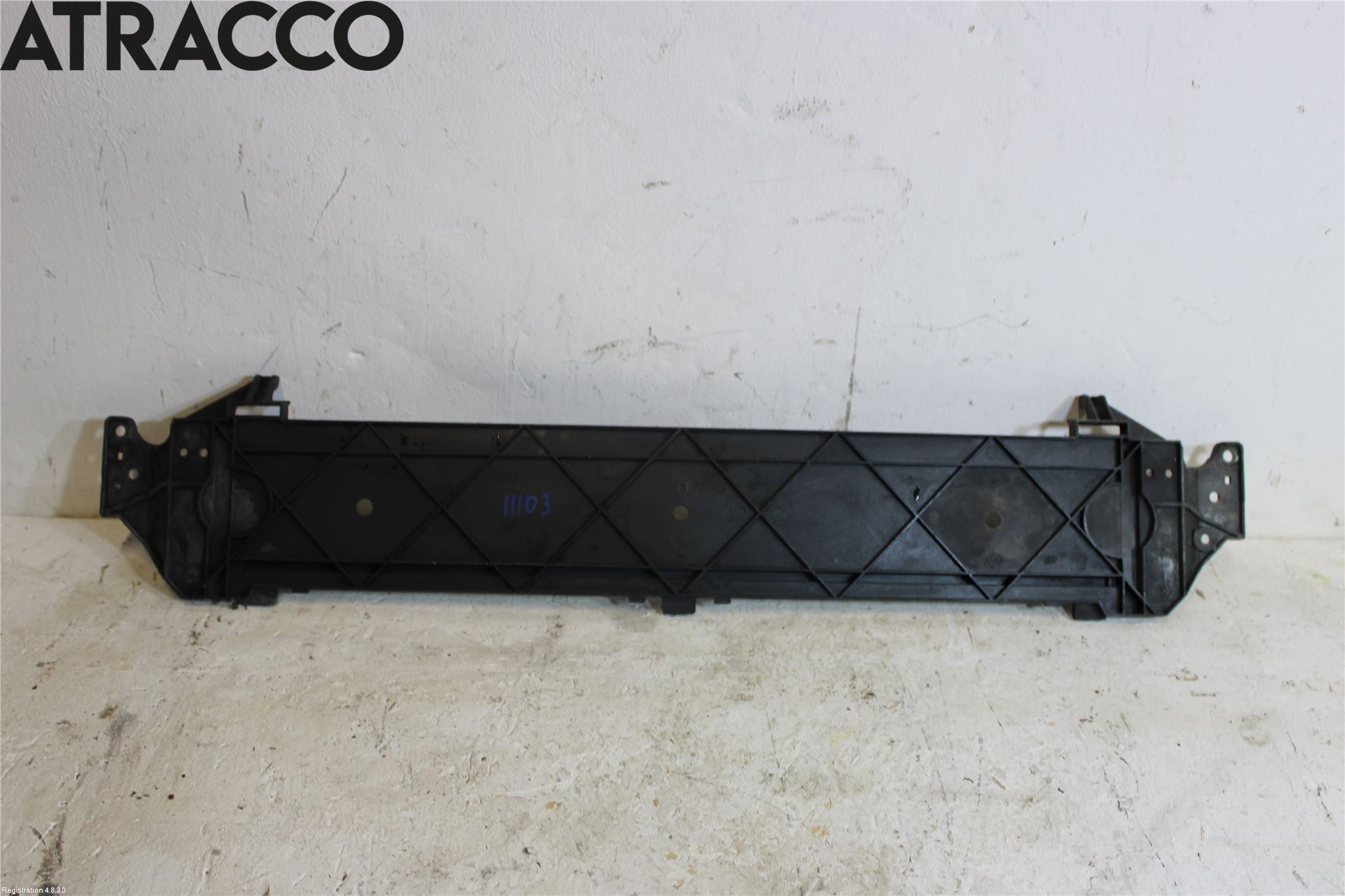 BMW 5 F10/F11/F18 09-17 Radiator Feste - Ramme - Bjelk