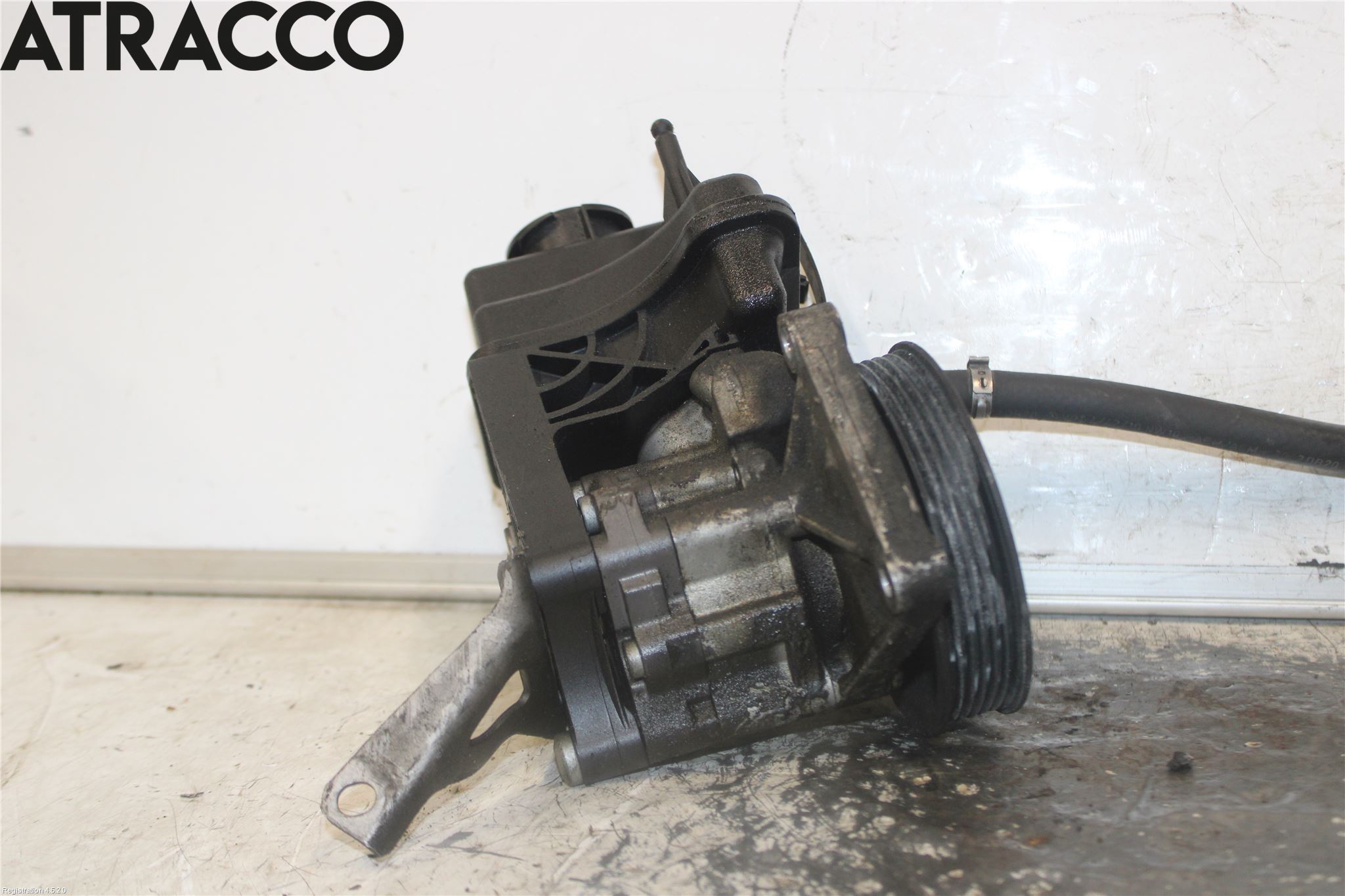 Mercedes-Benz MB E-KLASS (W212) 09-16 Servo Pumpe