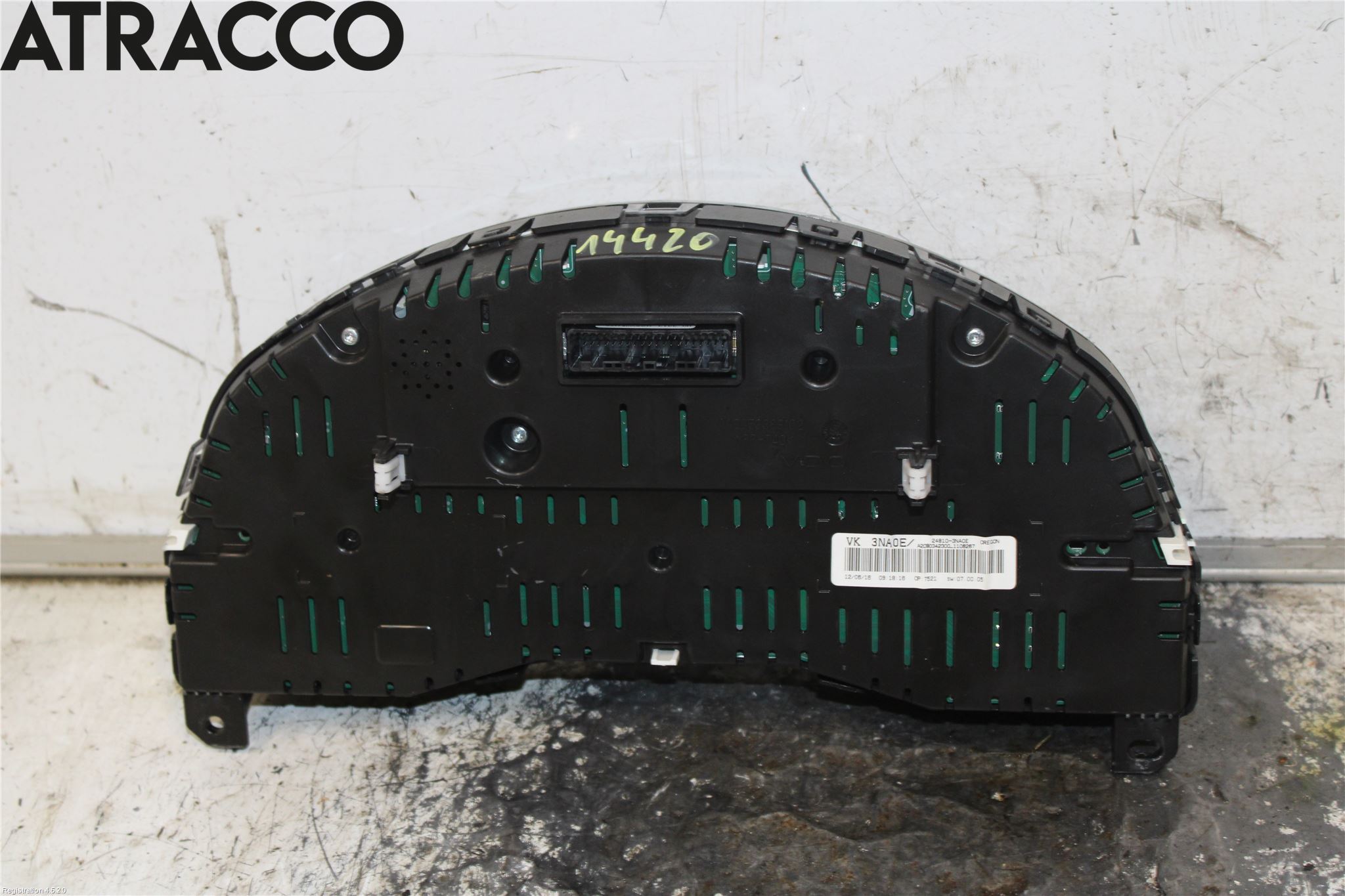 Nissan LEAF 11-17 Instr Kombinert