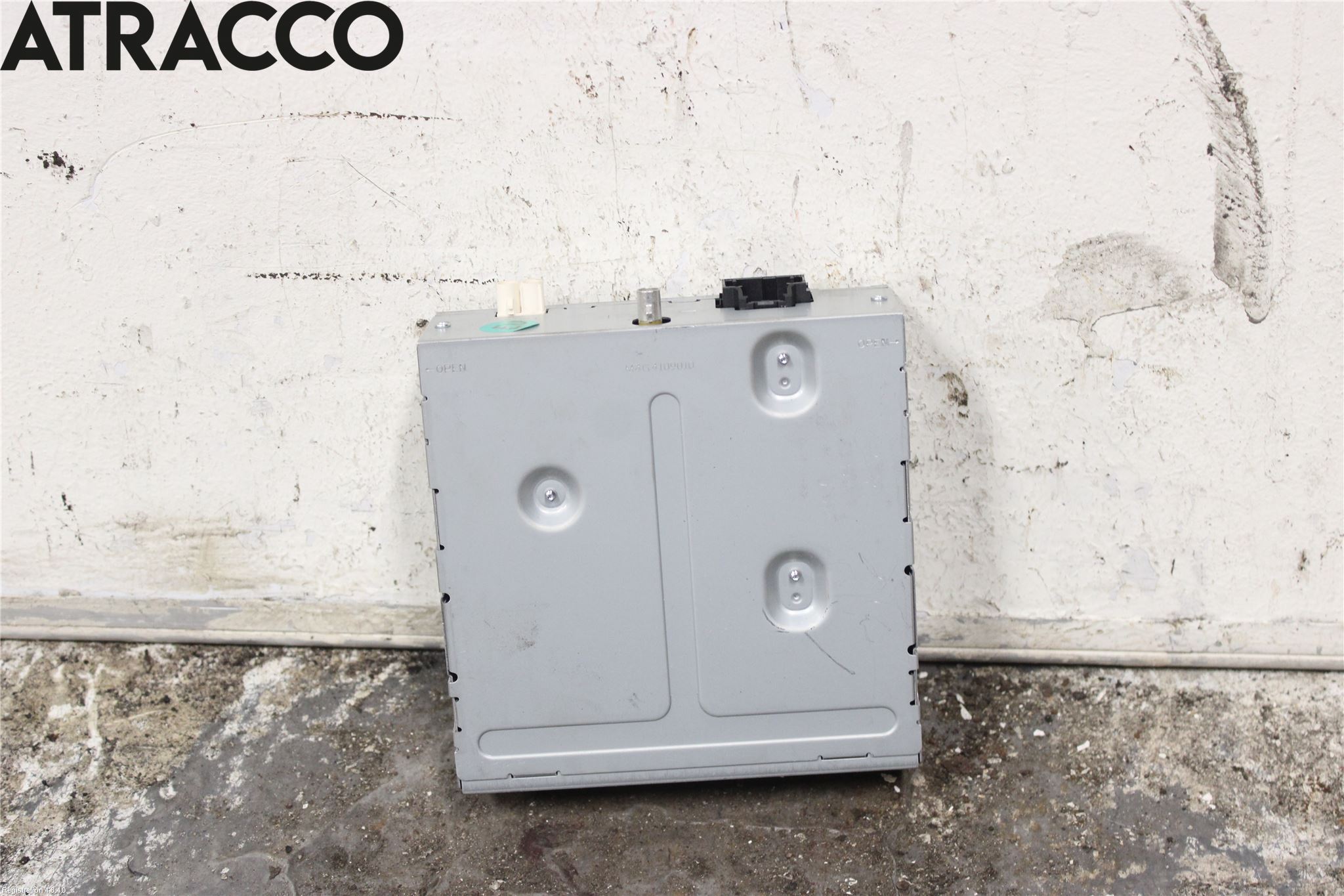 Tesla MODEL S 13- Stereo Radio