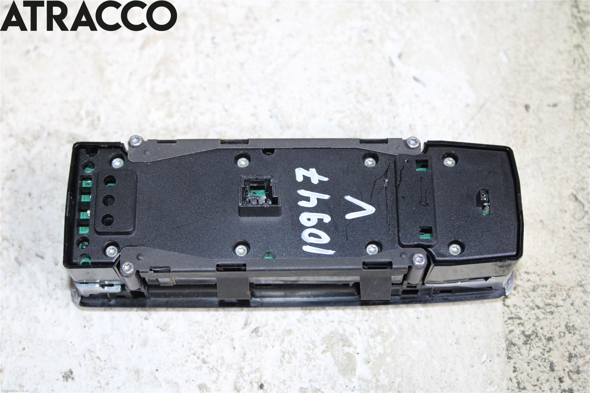 Mercedes-Benz MB E-KLASS (W212) 09-16 Bryter Vindusheis