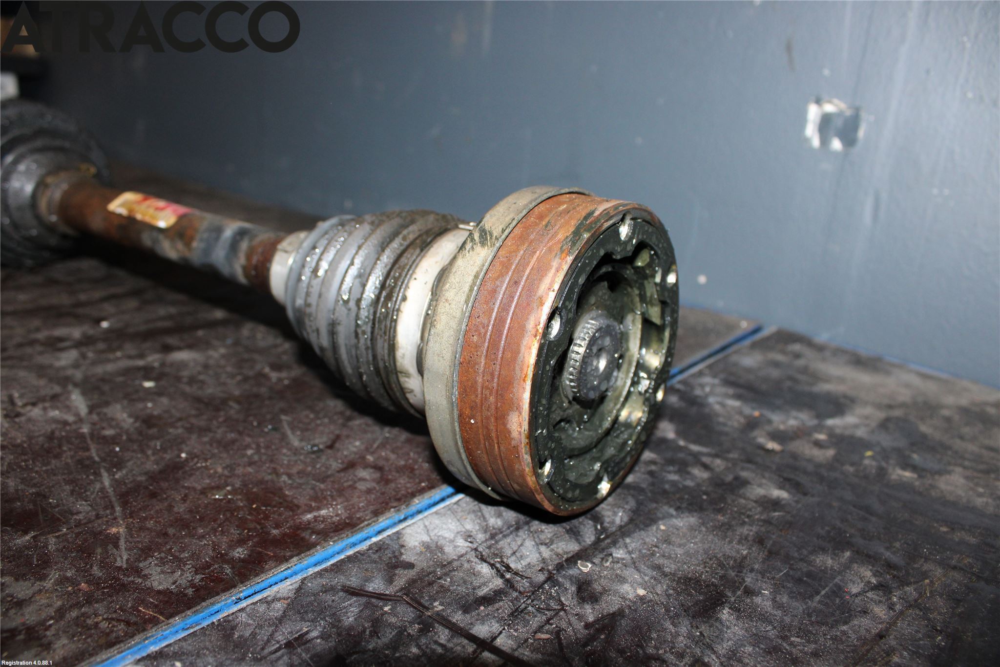 Volkswagen VW PASSAT 15-19 Drivaksel Foran Kompl Venstre