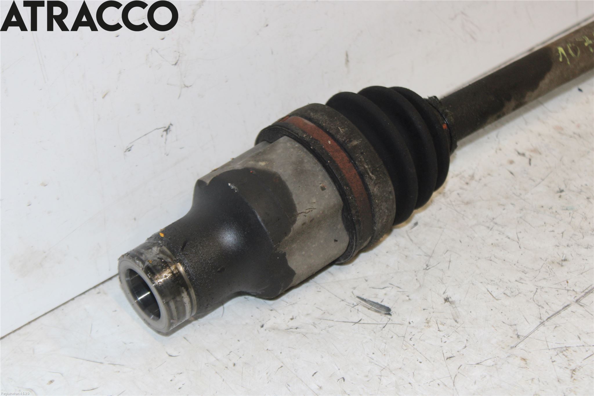 Suzuki SWIFT 05-10 Drivaksel Foran Kompl Høyre