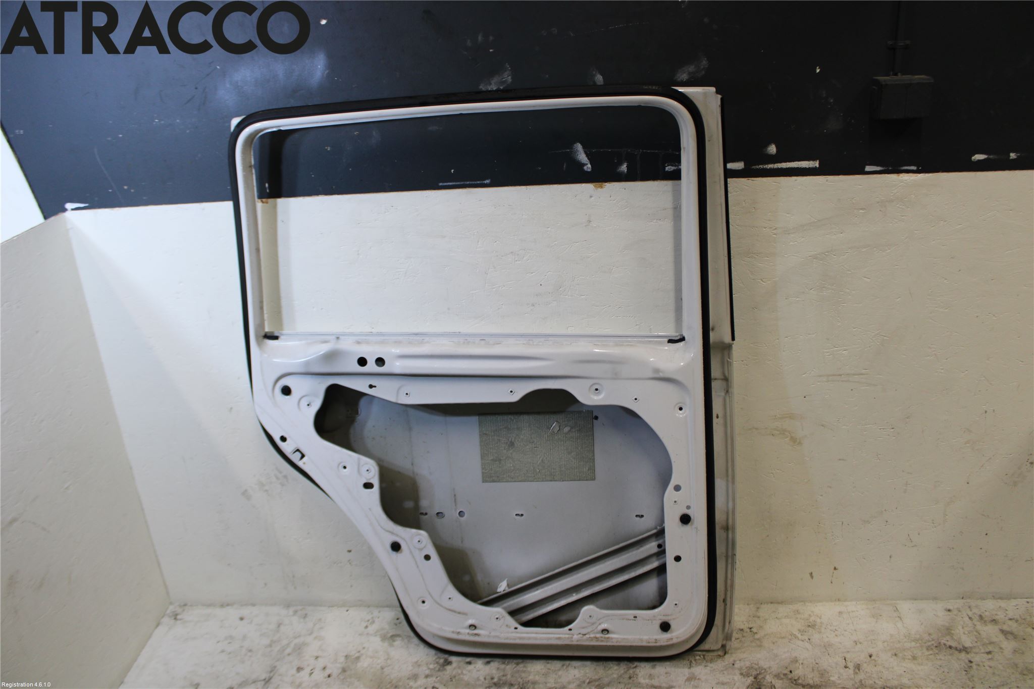 Volkswagen VW TOURAN 10-15 Dør 4D Bak Venstre