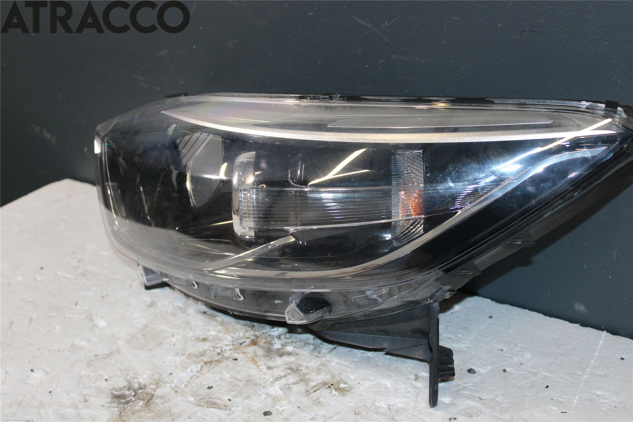 Renault CAPTUR 13-19 Frontlykt Venstre