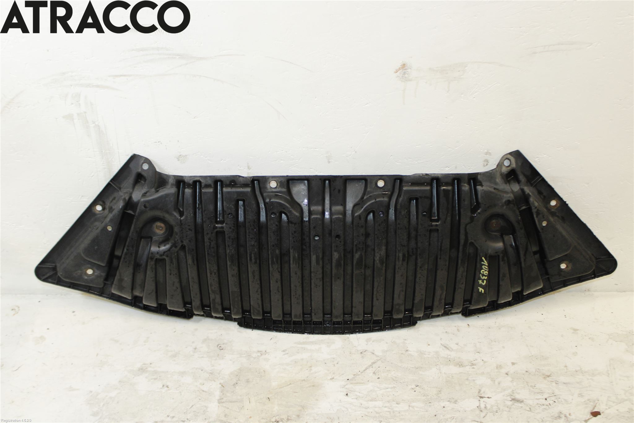 Mercedes-Benz MB E-KLASS (W212) 09-16 Bunnplate U Motor-Gear-Dørk