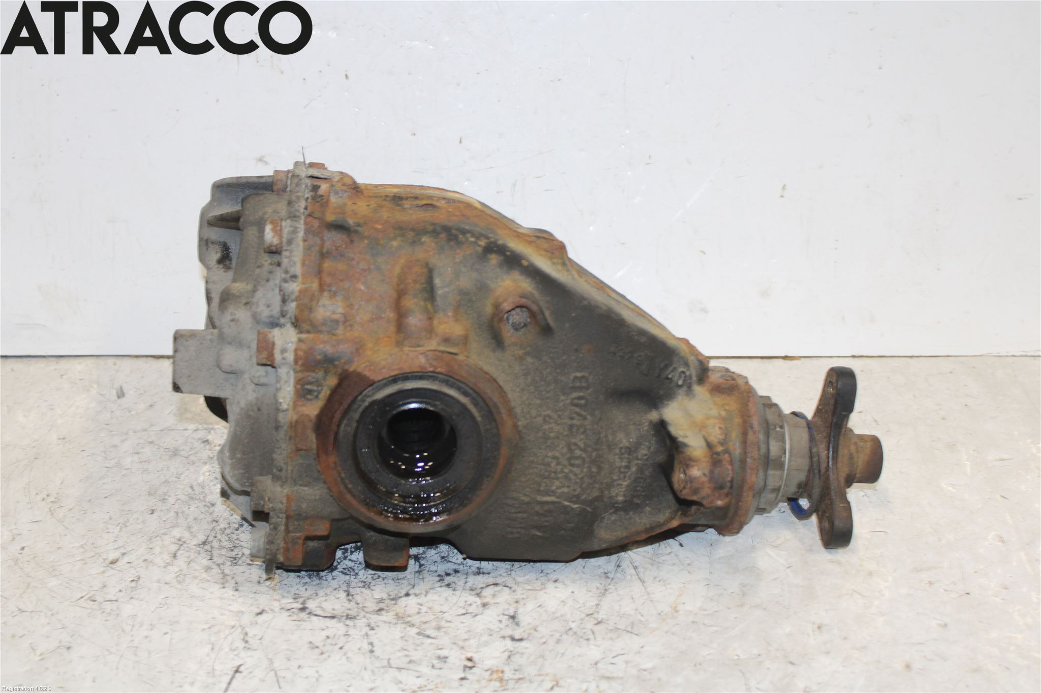 BMW 3 F30/F31/F80 12-19 Bakaksel Kardang Bak -Diff