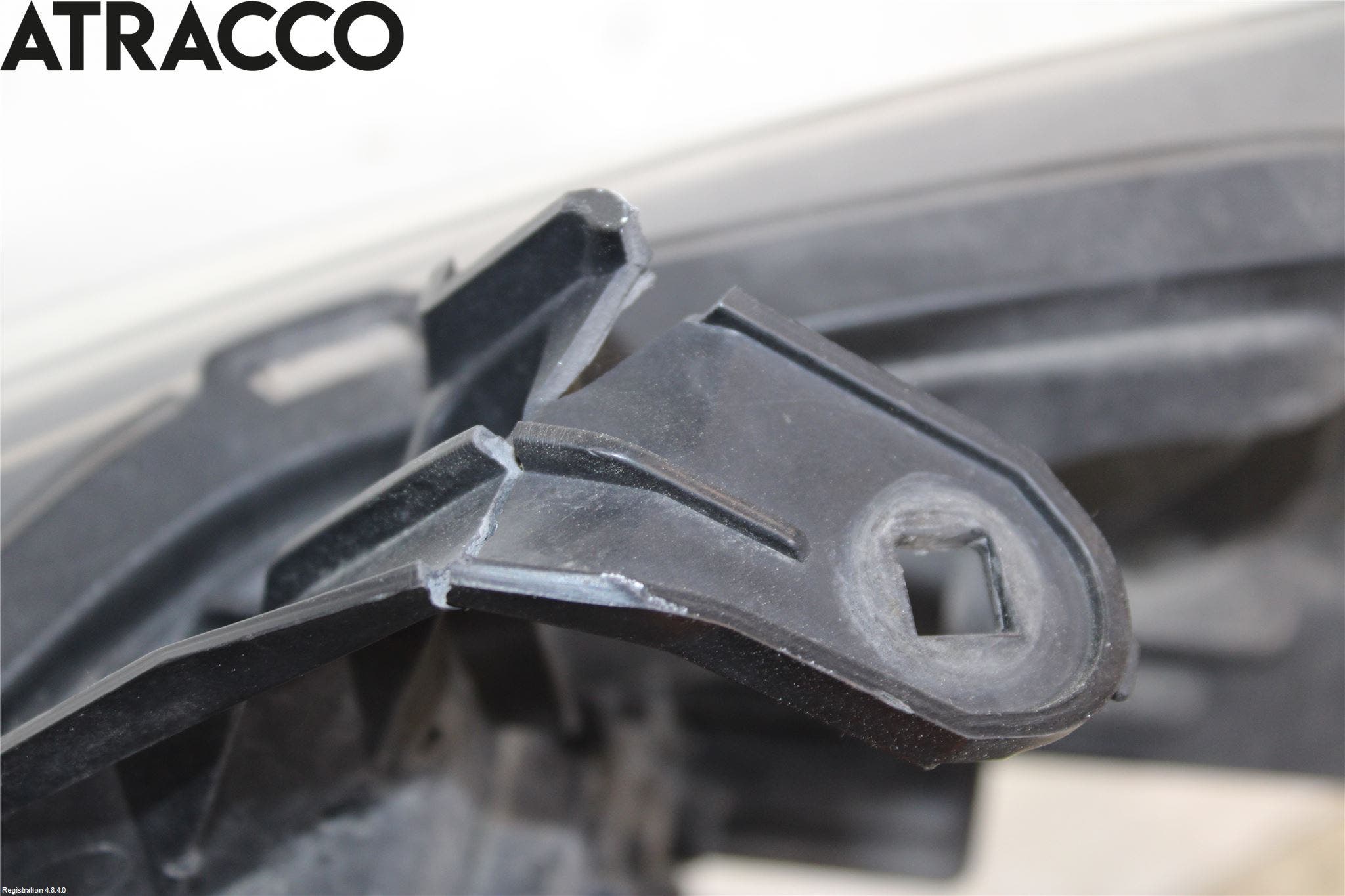 Mitsubishi OUTLANDER 13-21 Frontlykt Høyre