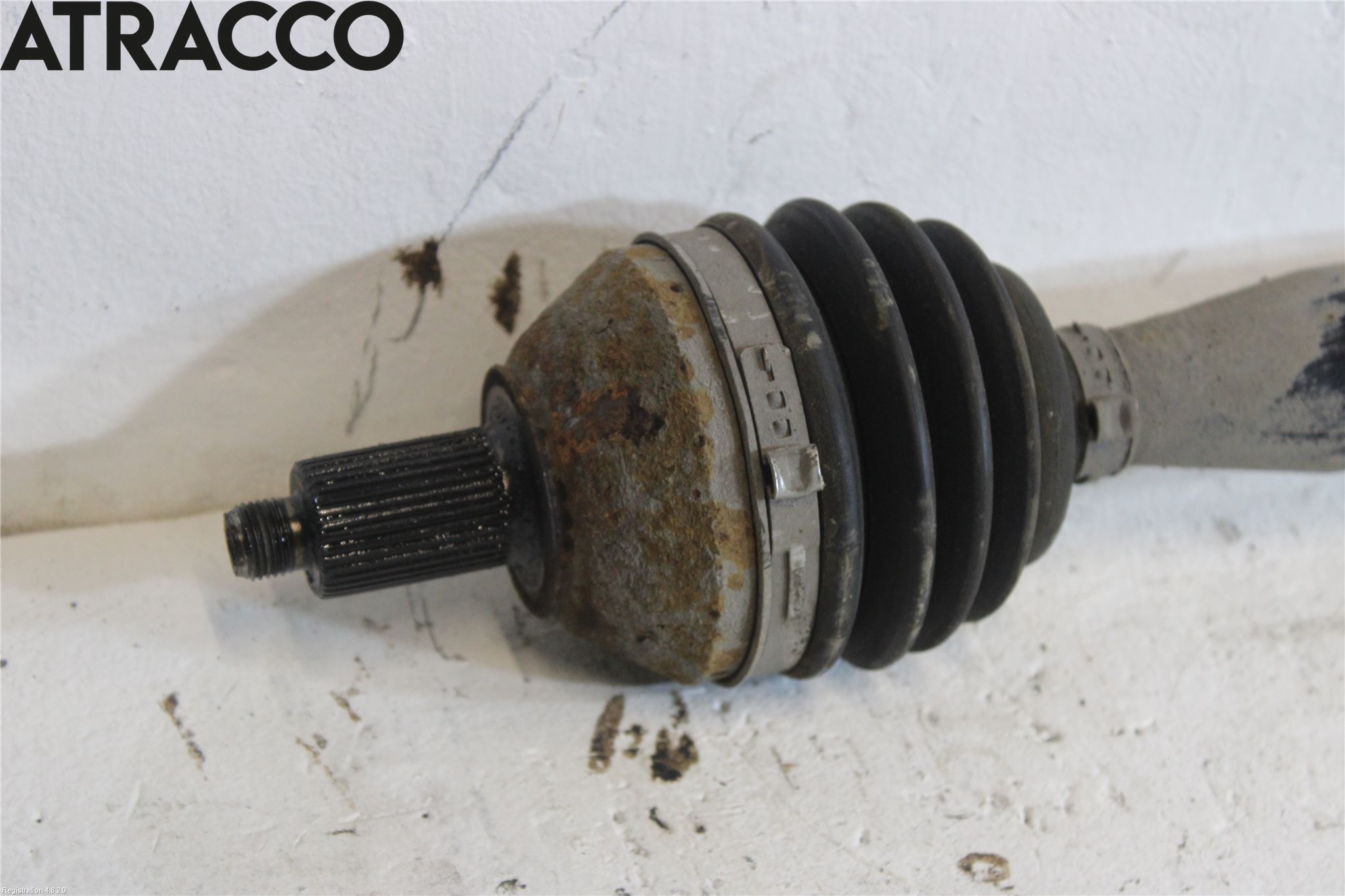 Volkswagen VW POLO 10-17 Drivaksel Foran Kompl Høyre