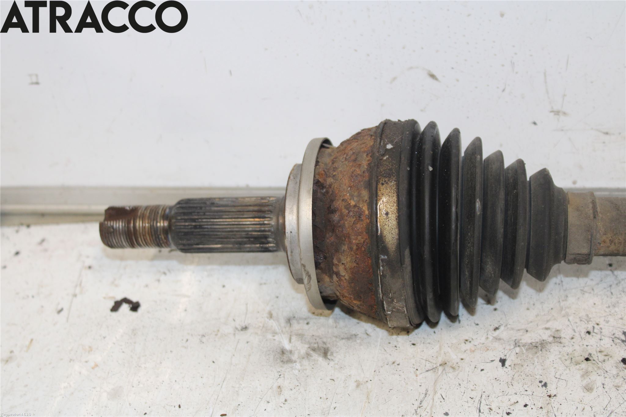 Lexus CT 200h Drivaksel Foran Kompl Venstre