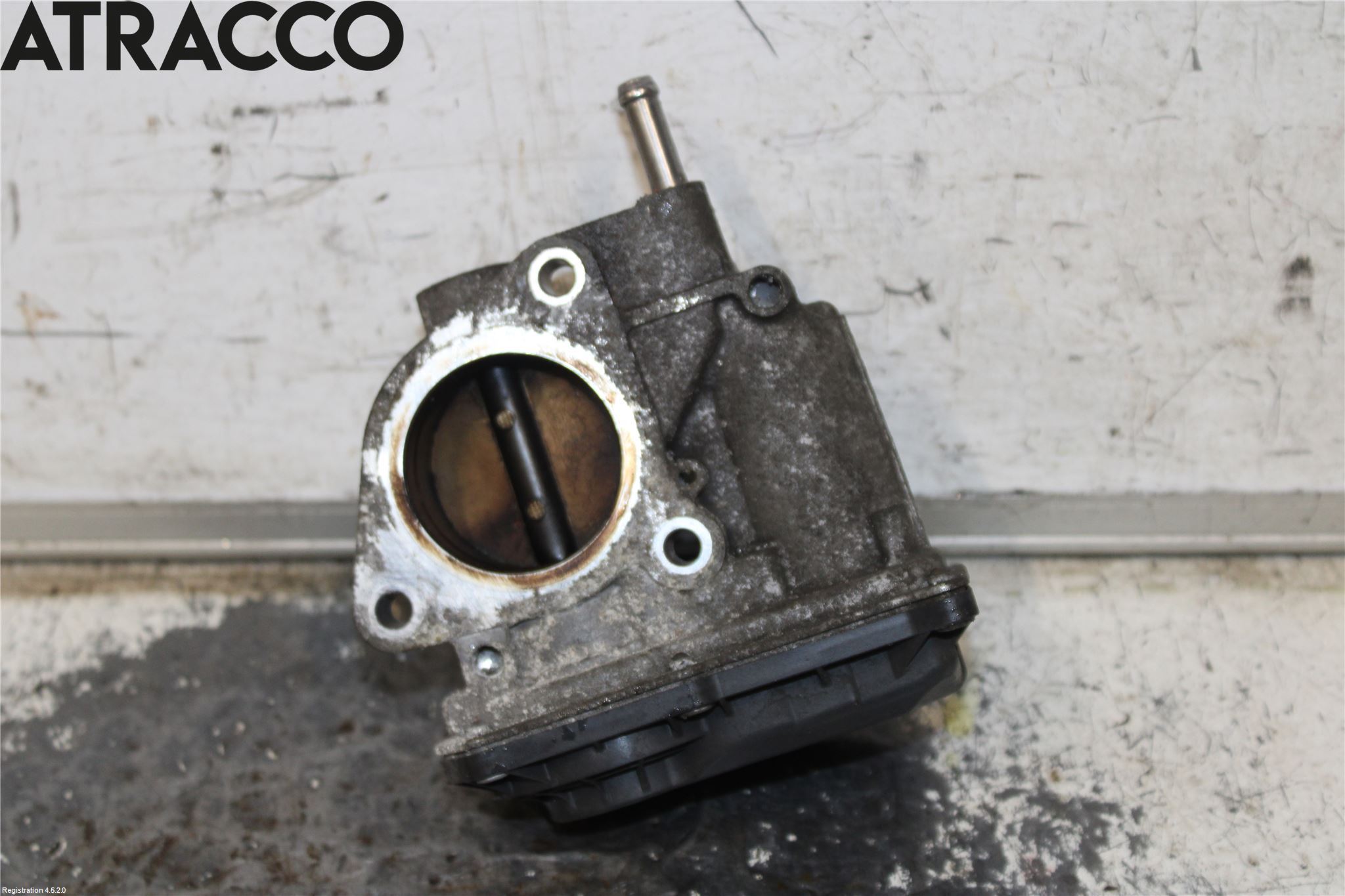 Toyota YARIS XP130 15-20 Inns Spjeldhus