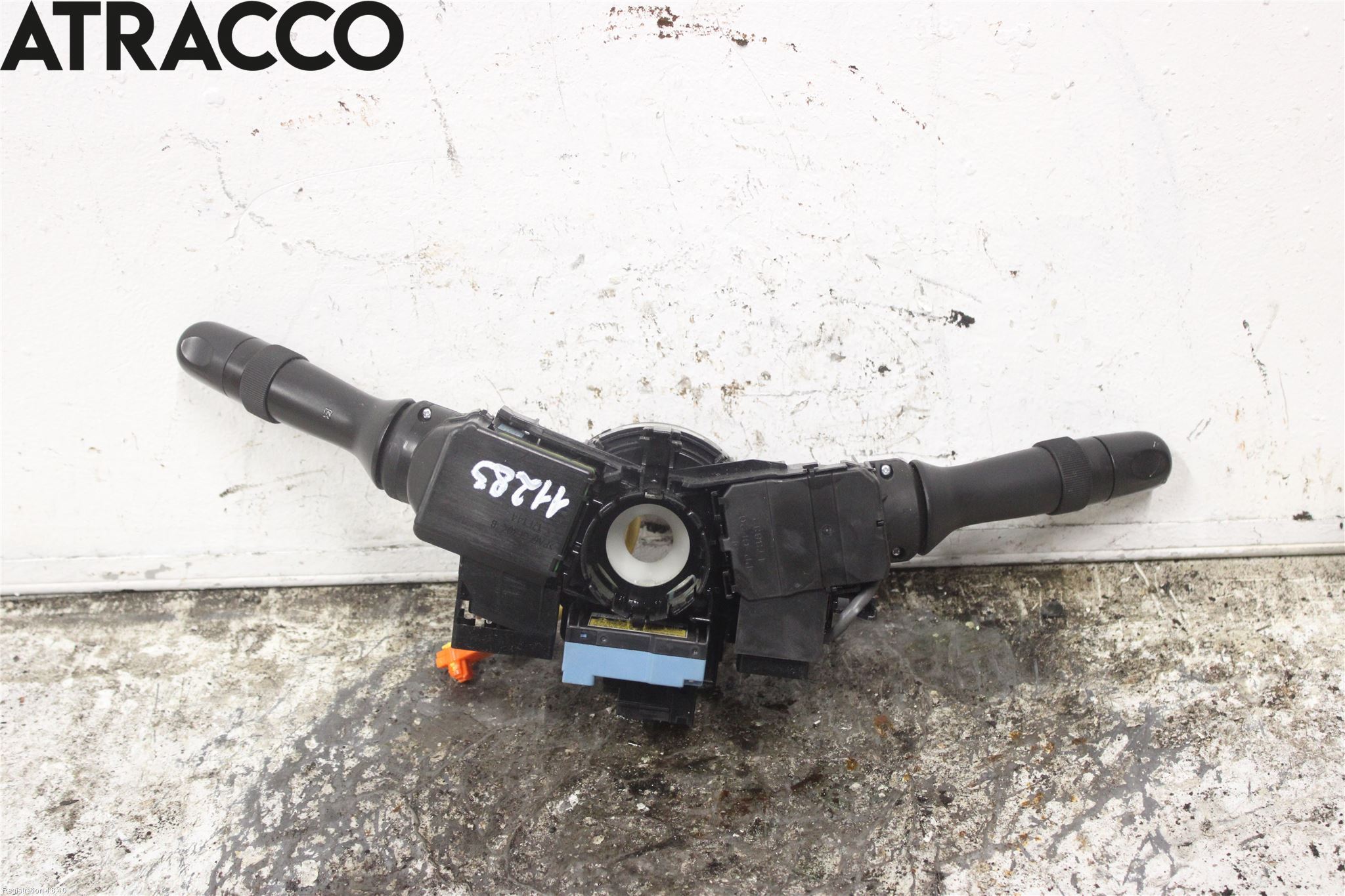 Toyota AVENSIS 09-15 Bryter Ratt Kombi H Og V