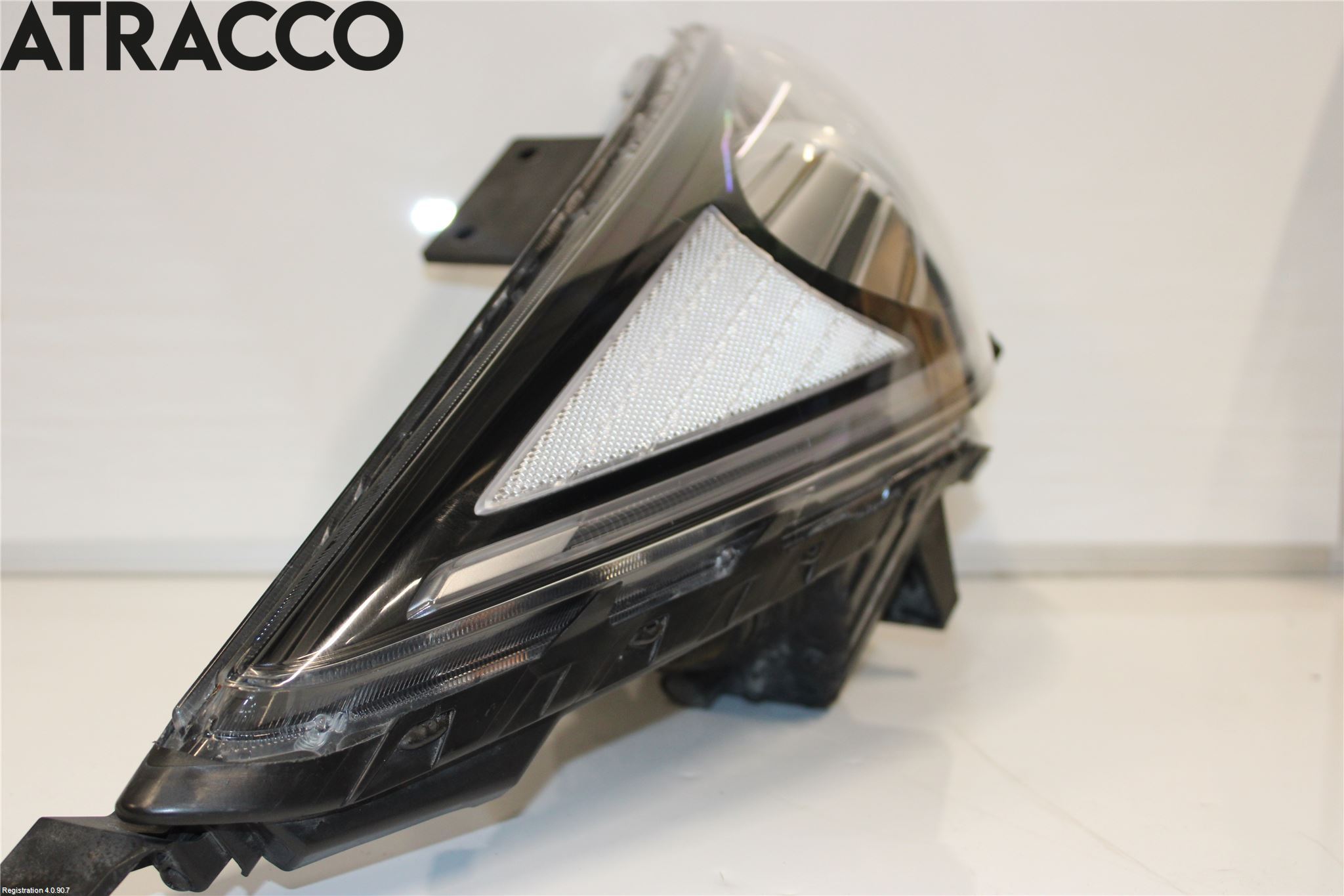 Kia NIRO (DE) 17-22 Frontlykt Høyre