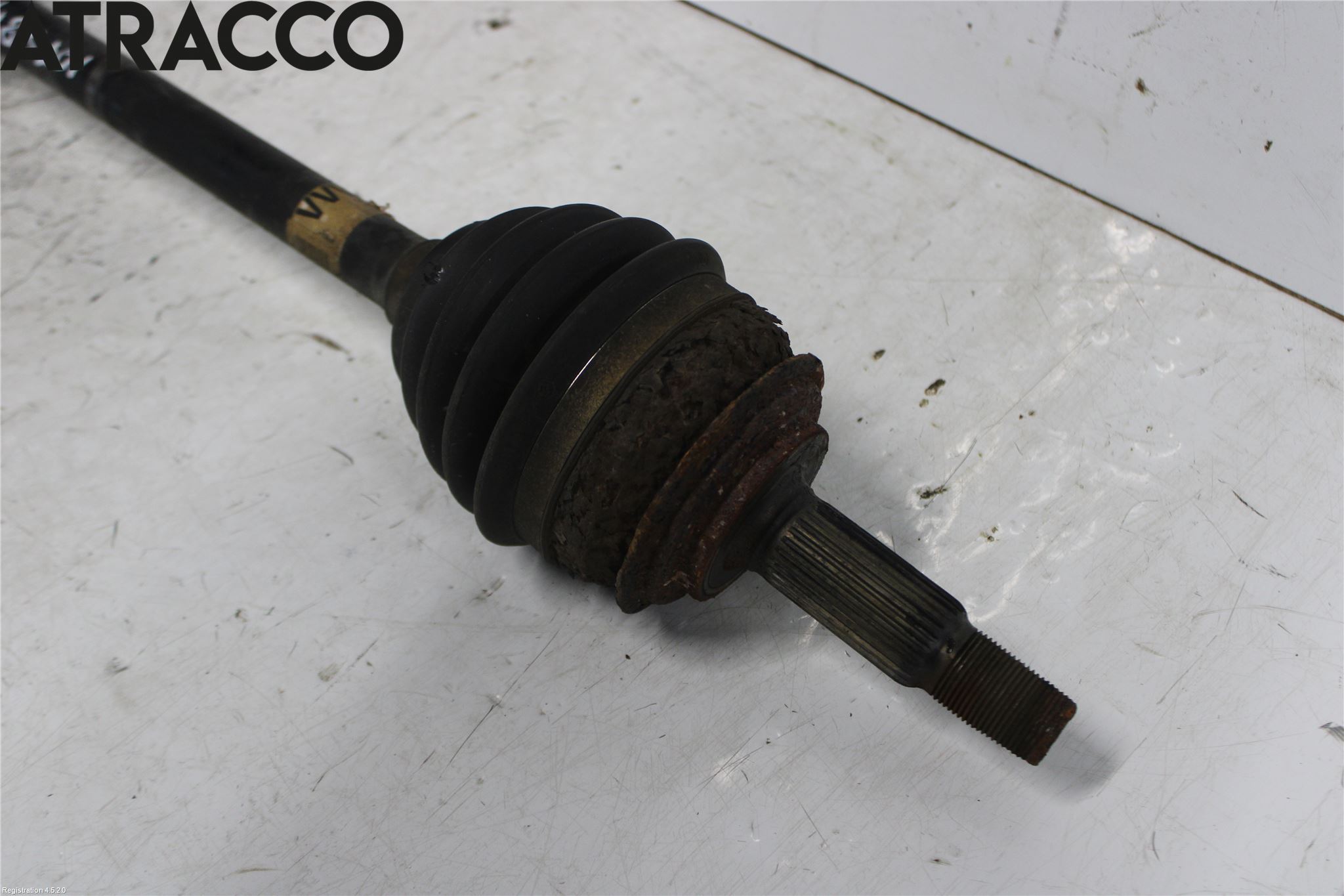 Toyota YARIS XP130 15-20 Drivaksel Foran Kompl Høyre