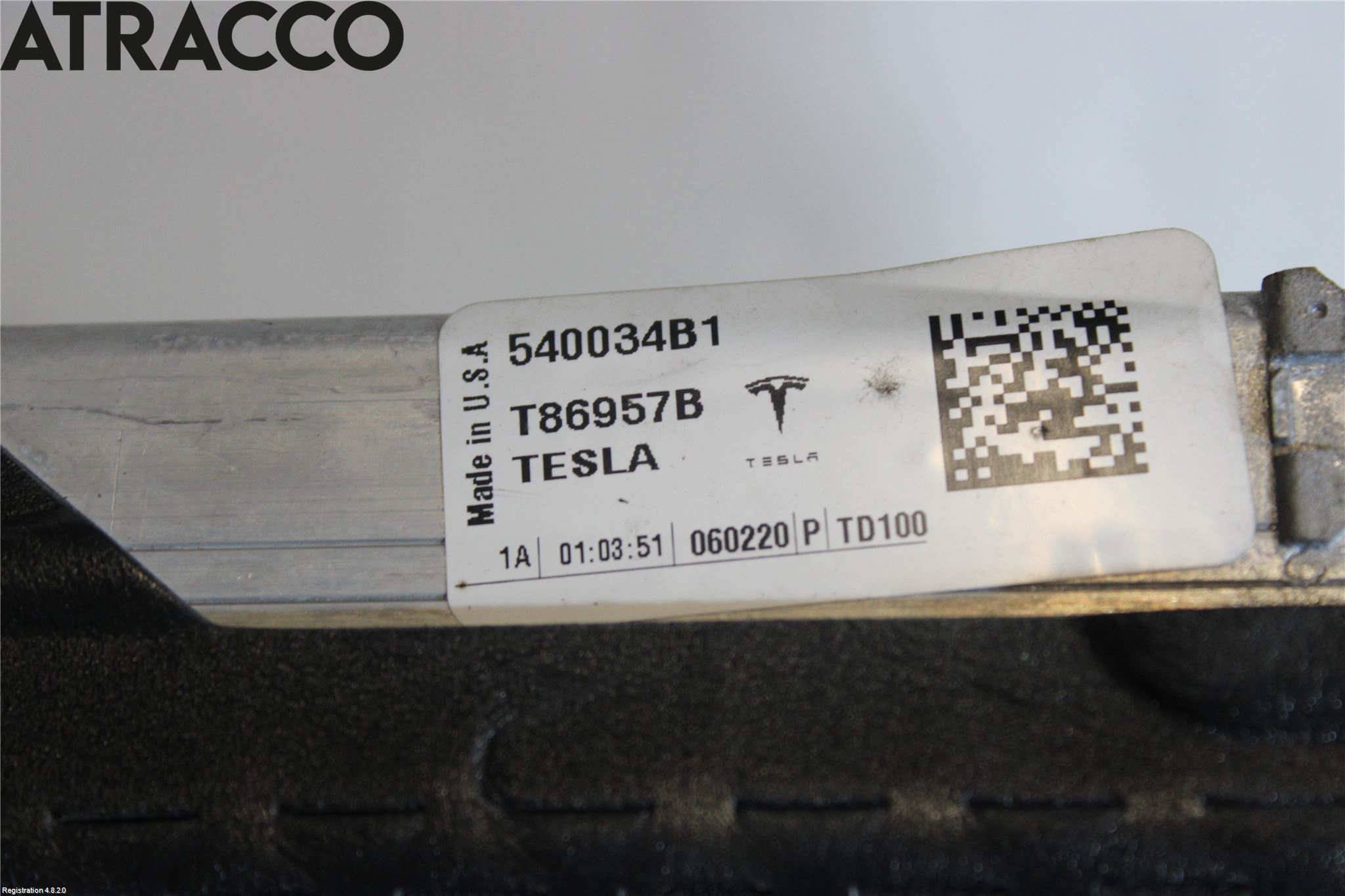 Tesla MODEL 3 17- Radiator Automat