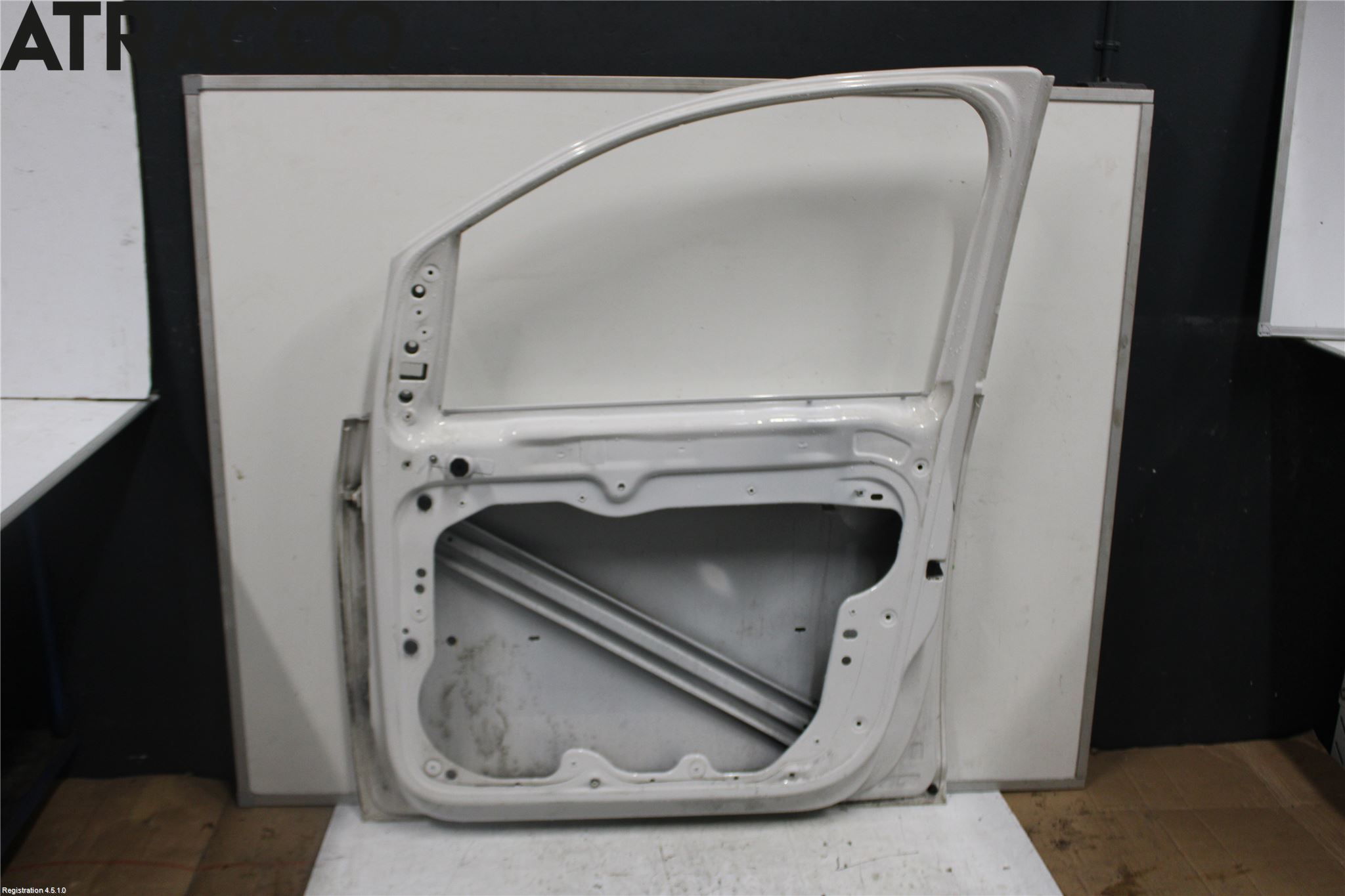 Volkswagen VW CADDY 11-15 Dør 2D Høyre