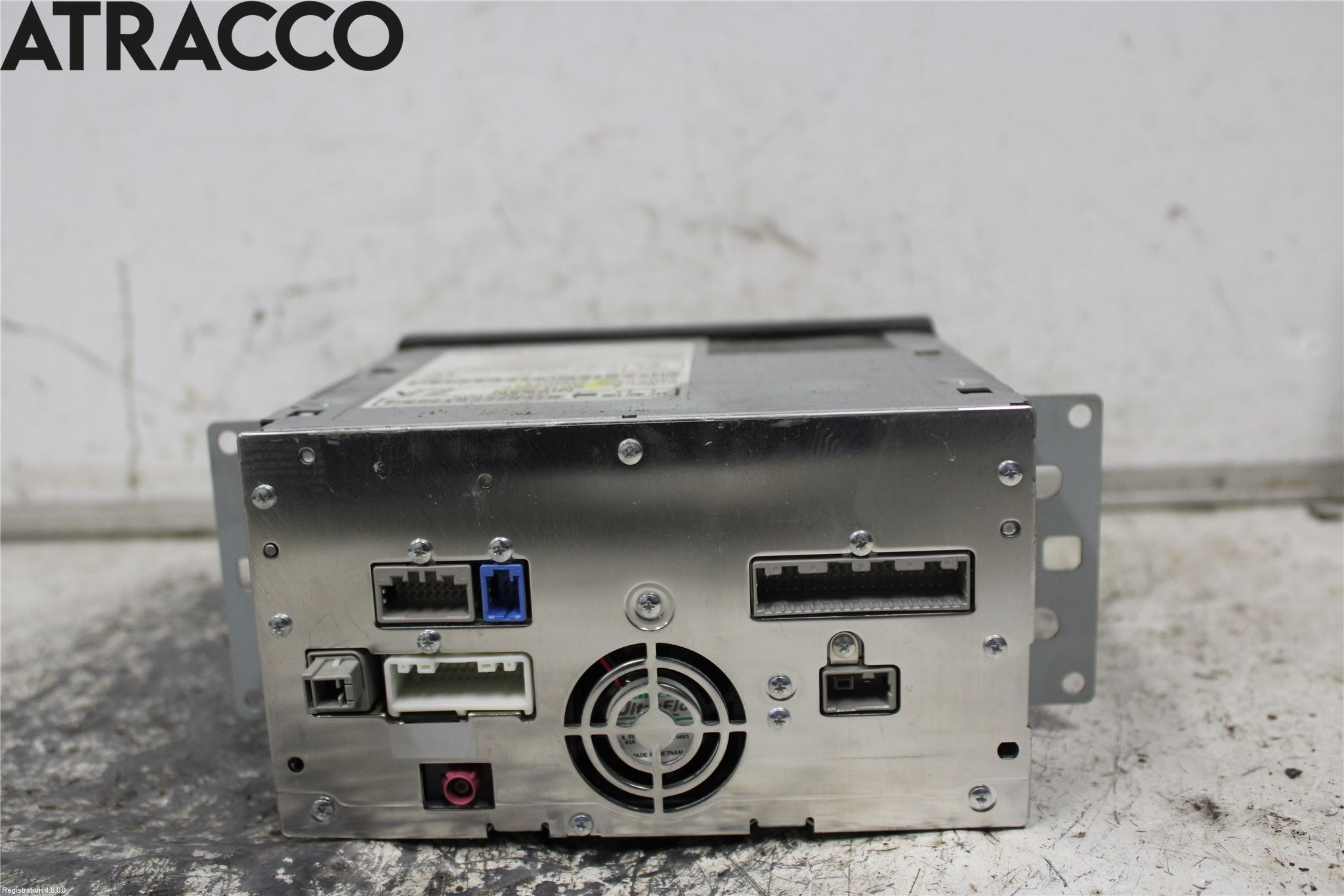 Nissan LEAF 11-17 Stereo Radio Med Cd