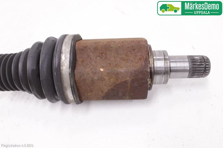 BMW X1 E84 10-15 Drivaksel Foran Kompl Venstre