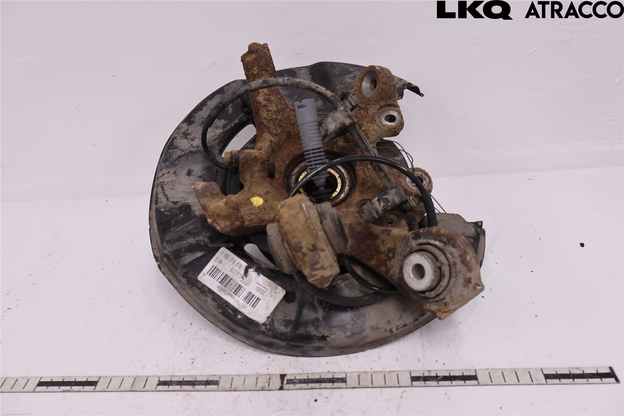 BMW 1 E87/81 5D/3D 03-11 Spindel Vb