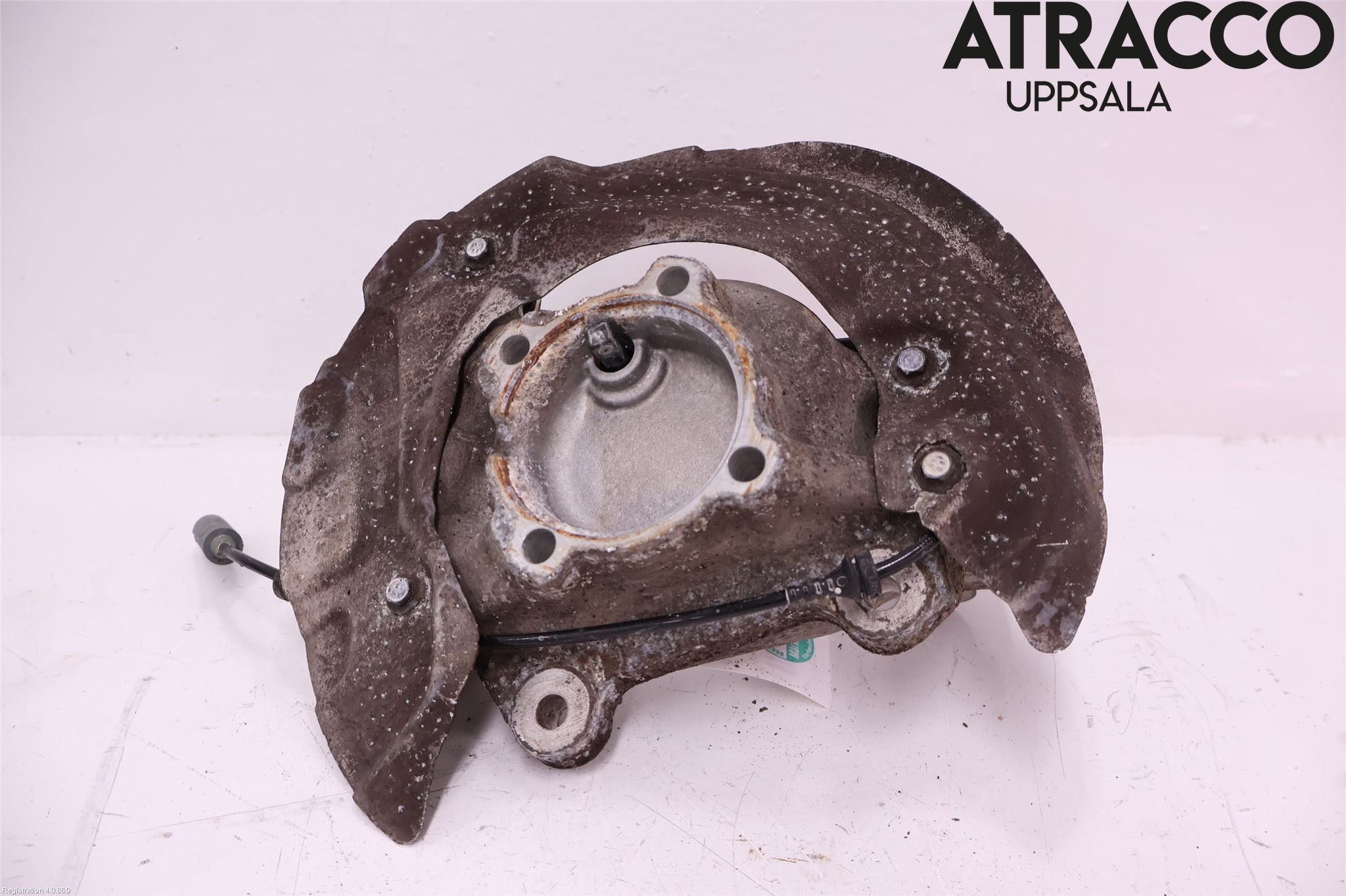 BMW 1 E87/81 5D/3D 03-11 Spindel Vf