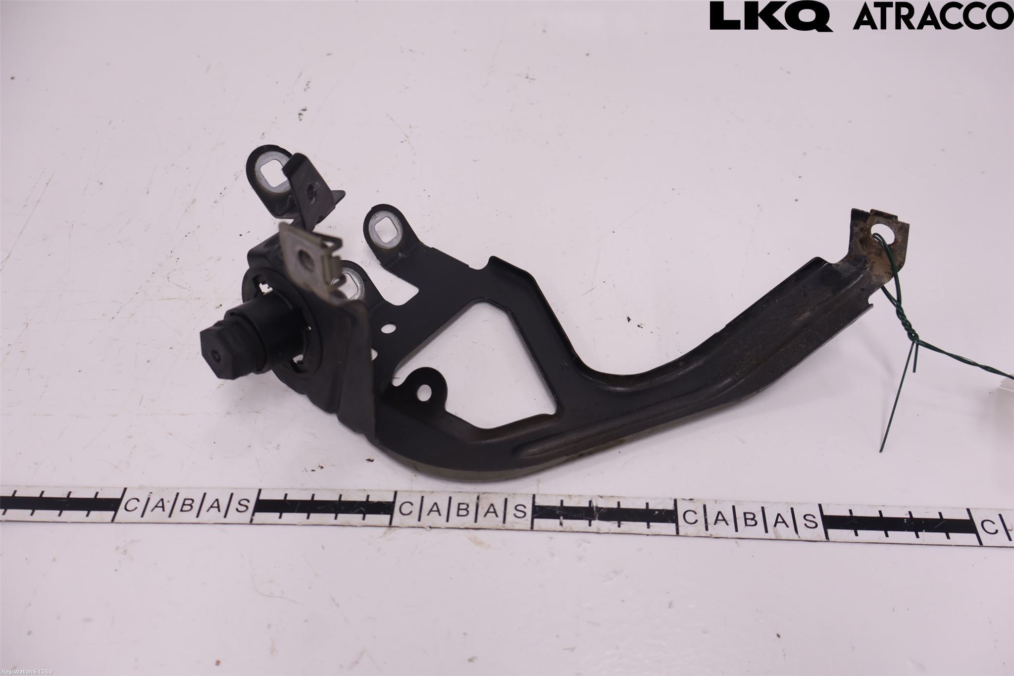 BMW 5 F10/F11/F18 09-17 Fenderfeste Foran Høy