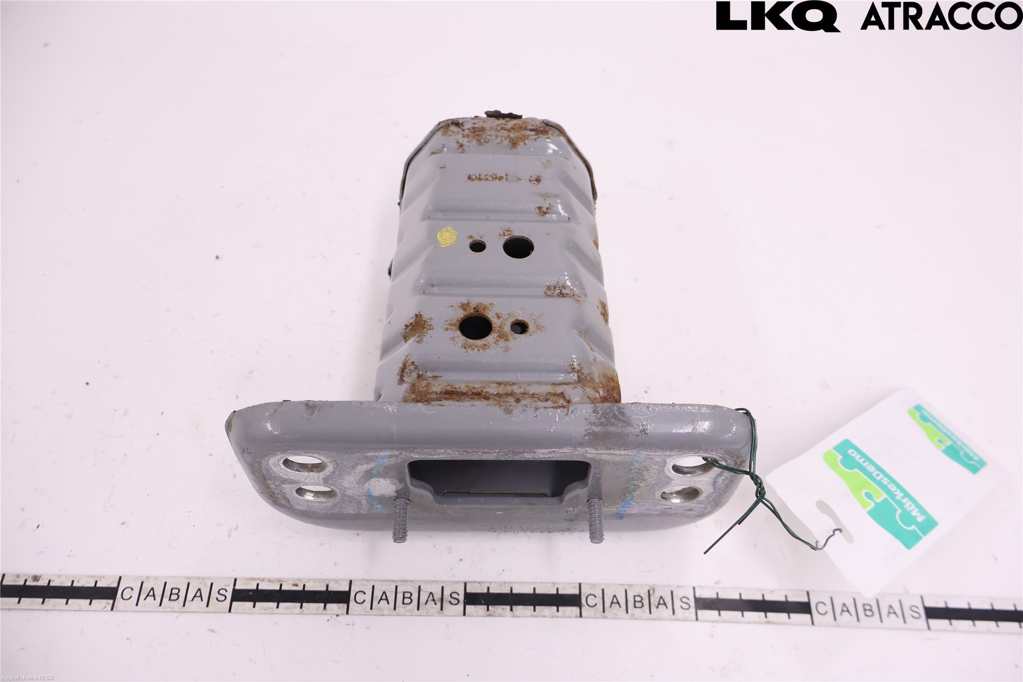 Toyota YARIS XP130 12-14 Støtfanger Foran Feste